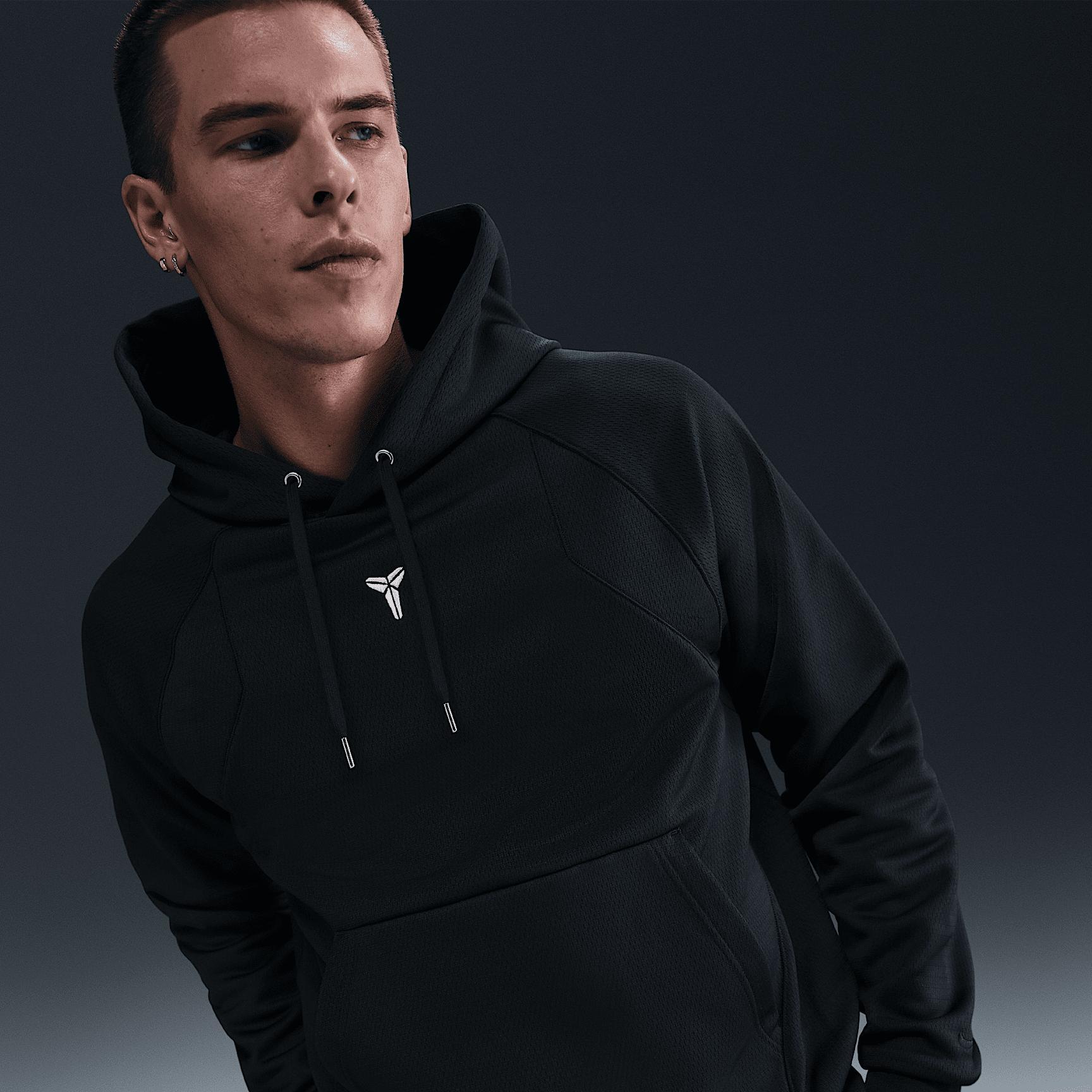 Nike Men's Kobe Therma-FIT Pullover Hoodie Product Image