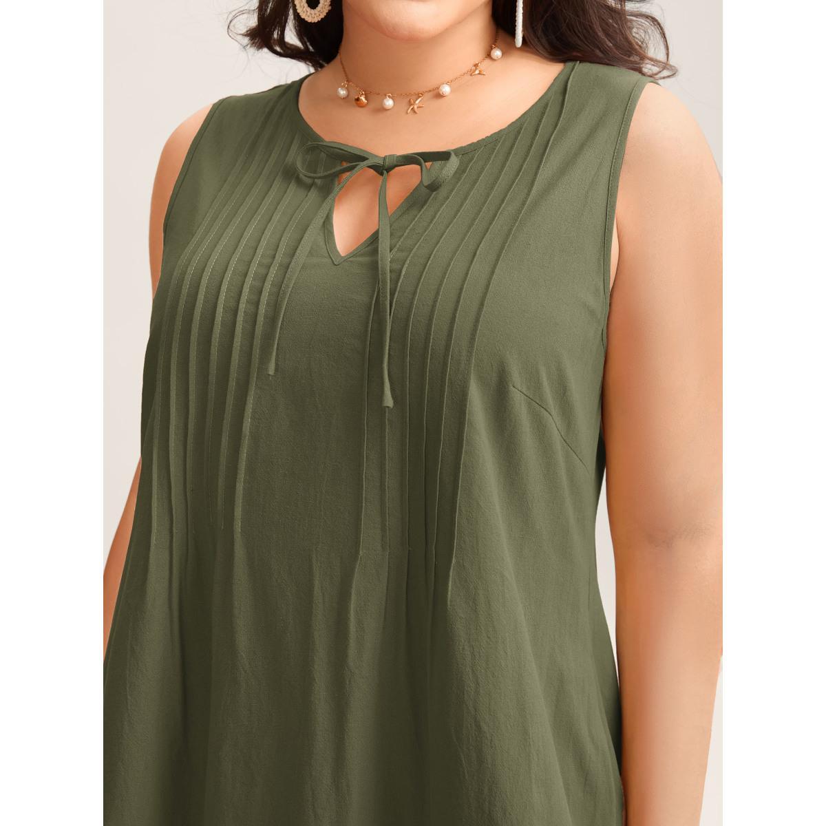 Plus Size Cotton Toothpick Pleat Plain Midi Dress Moss Women Notched collar Sleeveless Curvy BloomChic 14-16/1X Product Image