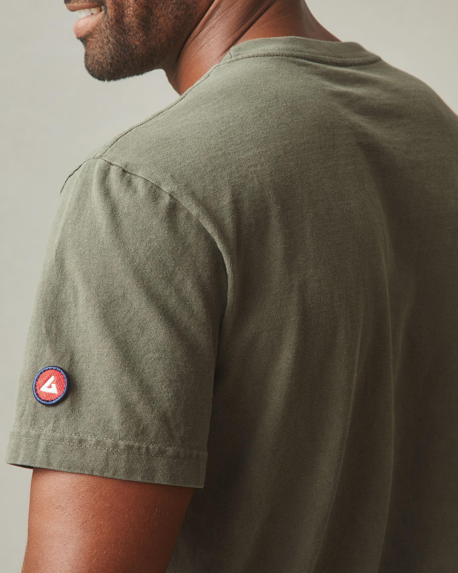 Men's Vintage Crew Tee - Washed Olive Product Image