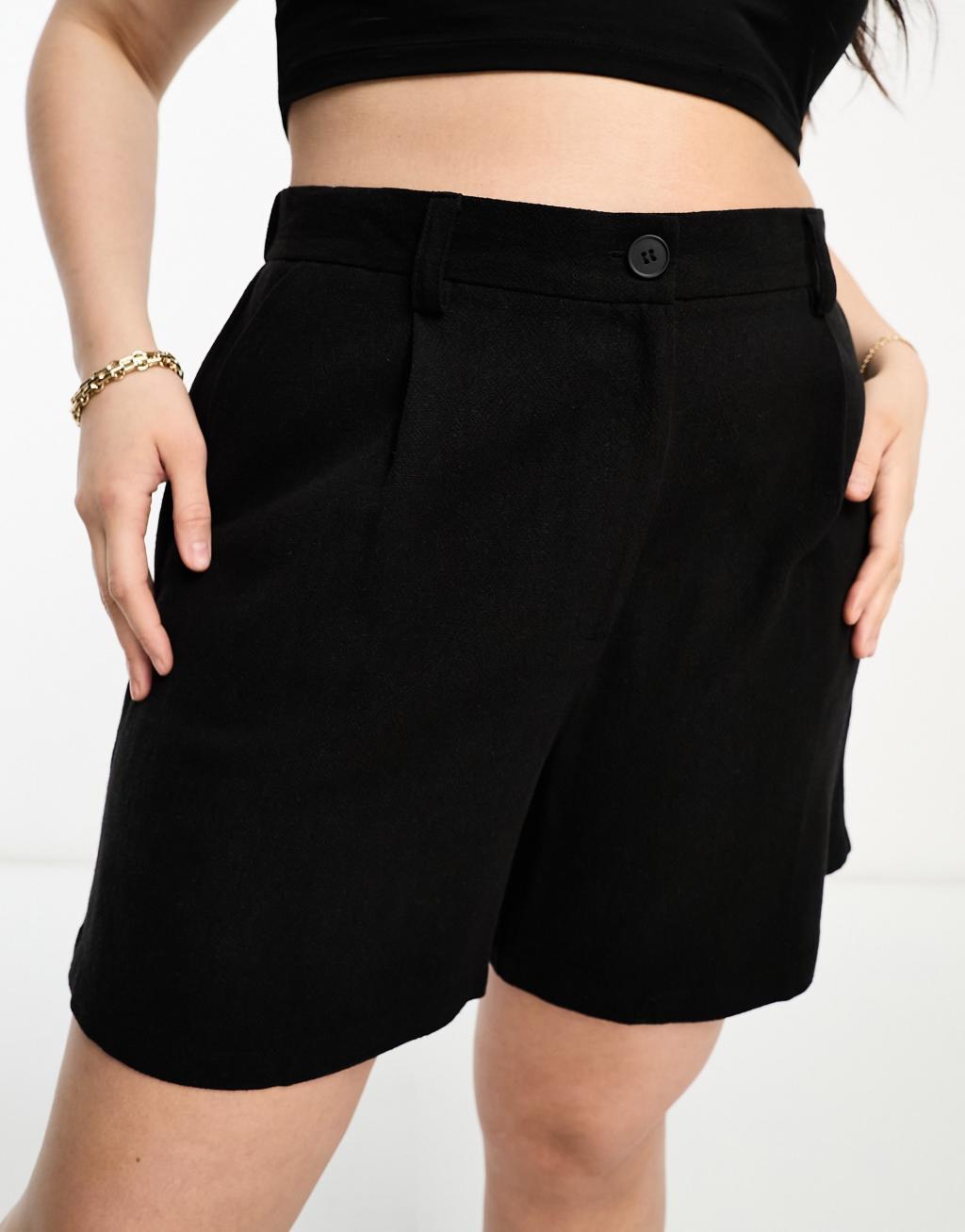 ASOS DESIGN Curve dad short with linen in black Product Image