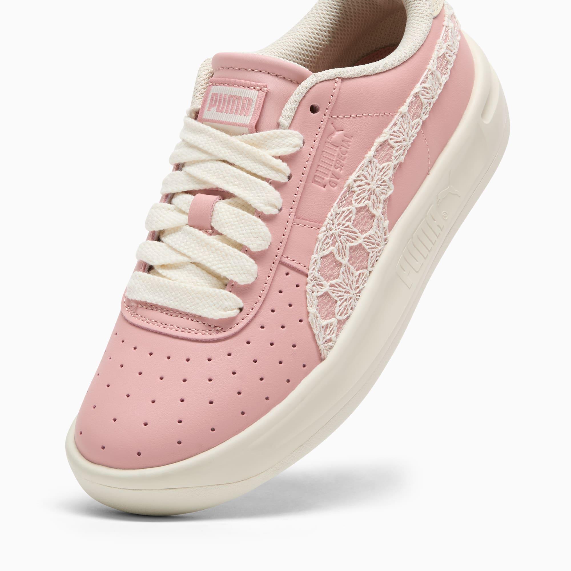 GV Special Bloom Women's Sneakers Product Image