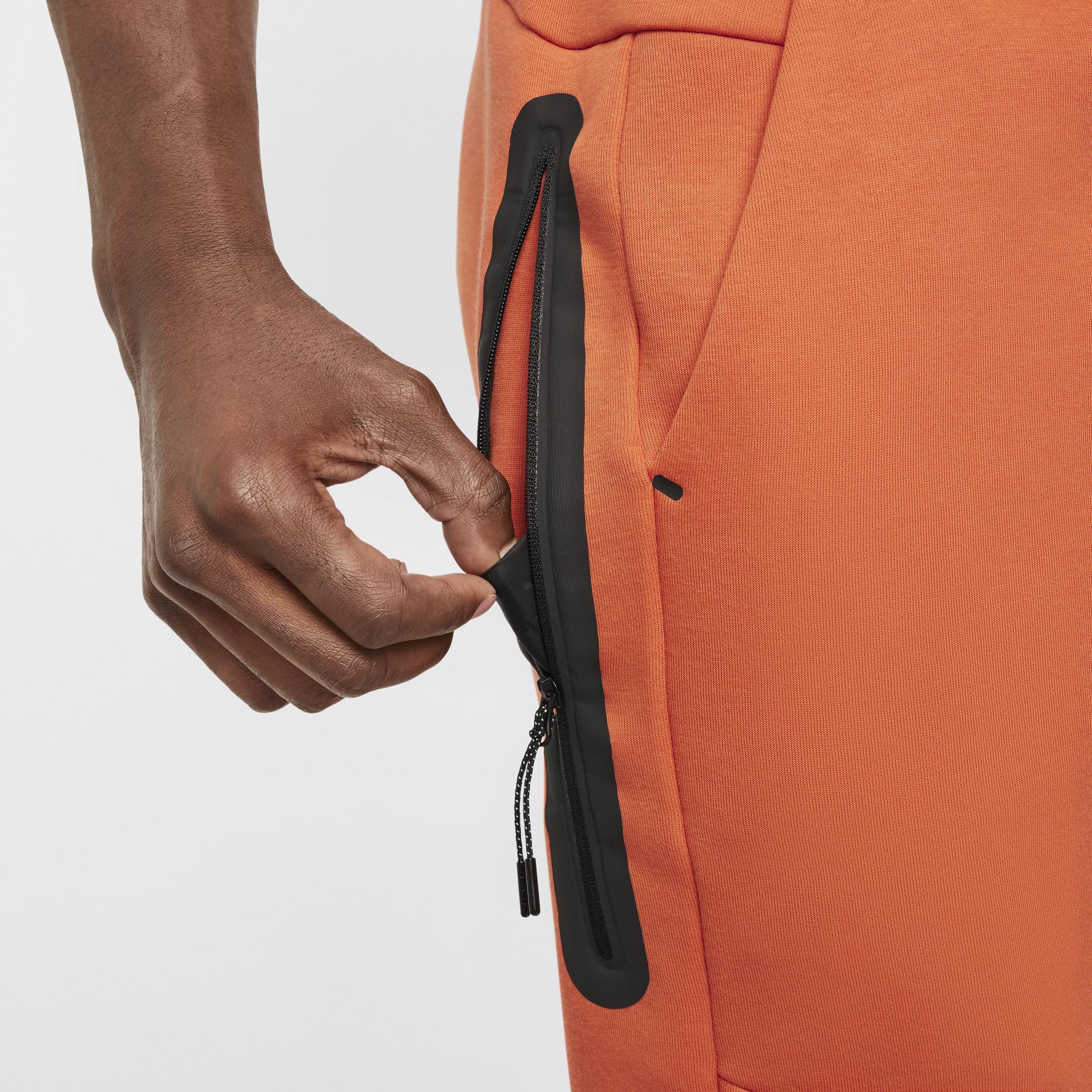 Nike Men's Tech Fleece Jogger Pants Product Image