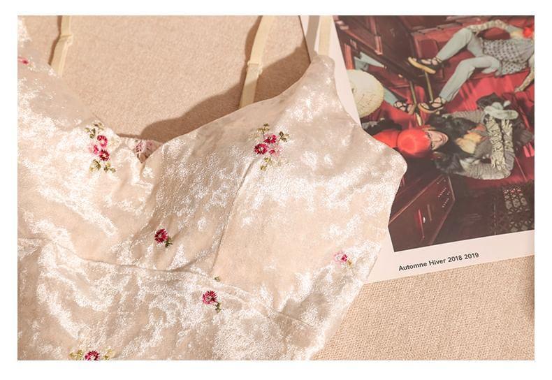 V-Neck Velvet Floral Embroidery Crop Camisole Top Product Image