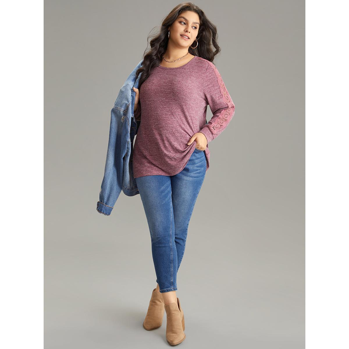 Plus Size Plain Contrast Lace Crew Neck T-shirt DustyPink Women Casual Plain Plain Round Neck Dailywear T-shirts BloomChic 28/5X Product Image