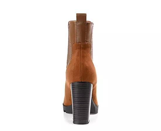 Journee Collection Womens Islana Casual Short Bootie Product Image