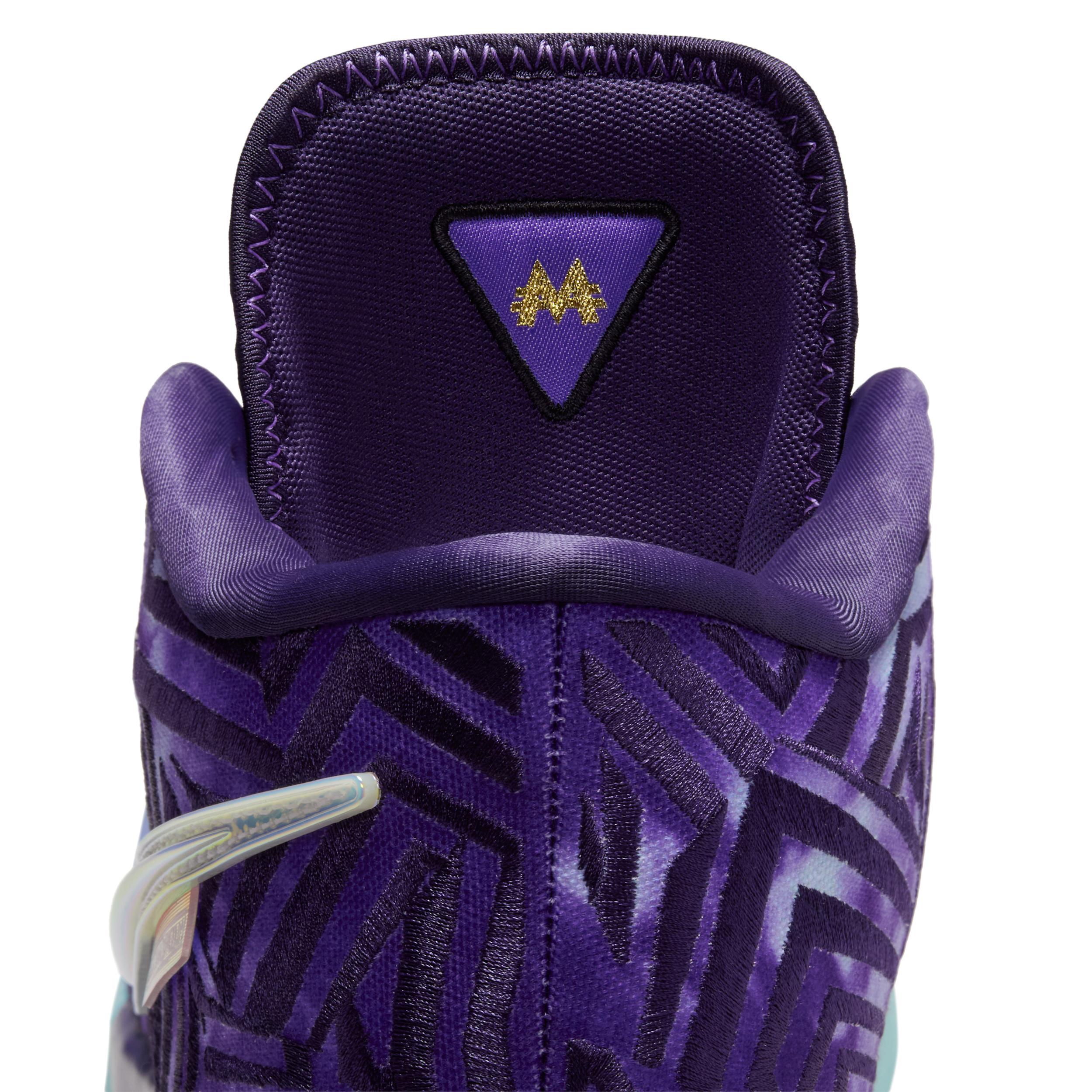 Nike Men's LeBron NXXT Genisus QS Basketball Shoes Product Image