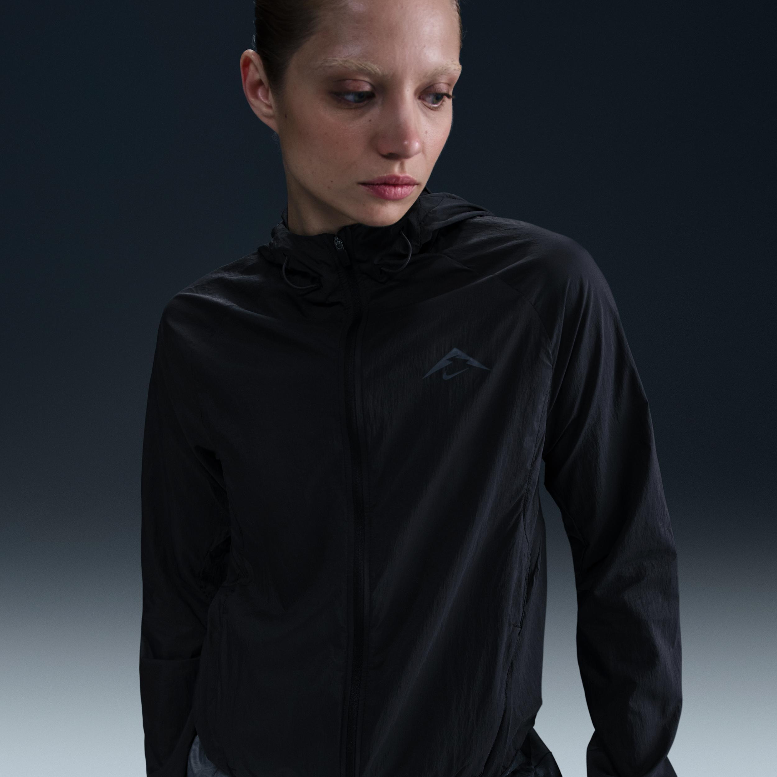 Nike Women's Trail Repel Running Jacket Product Image