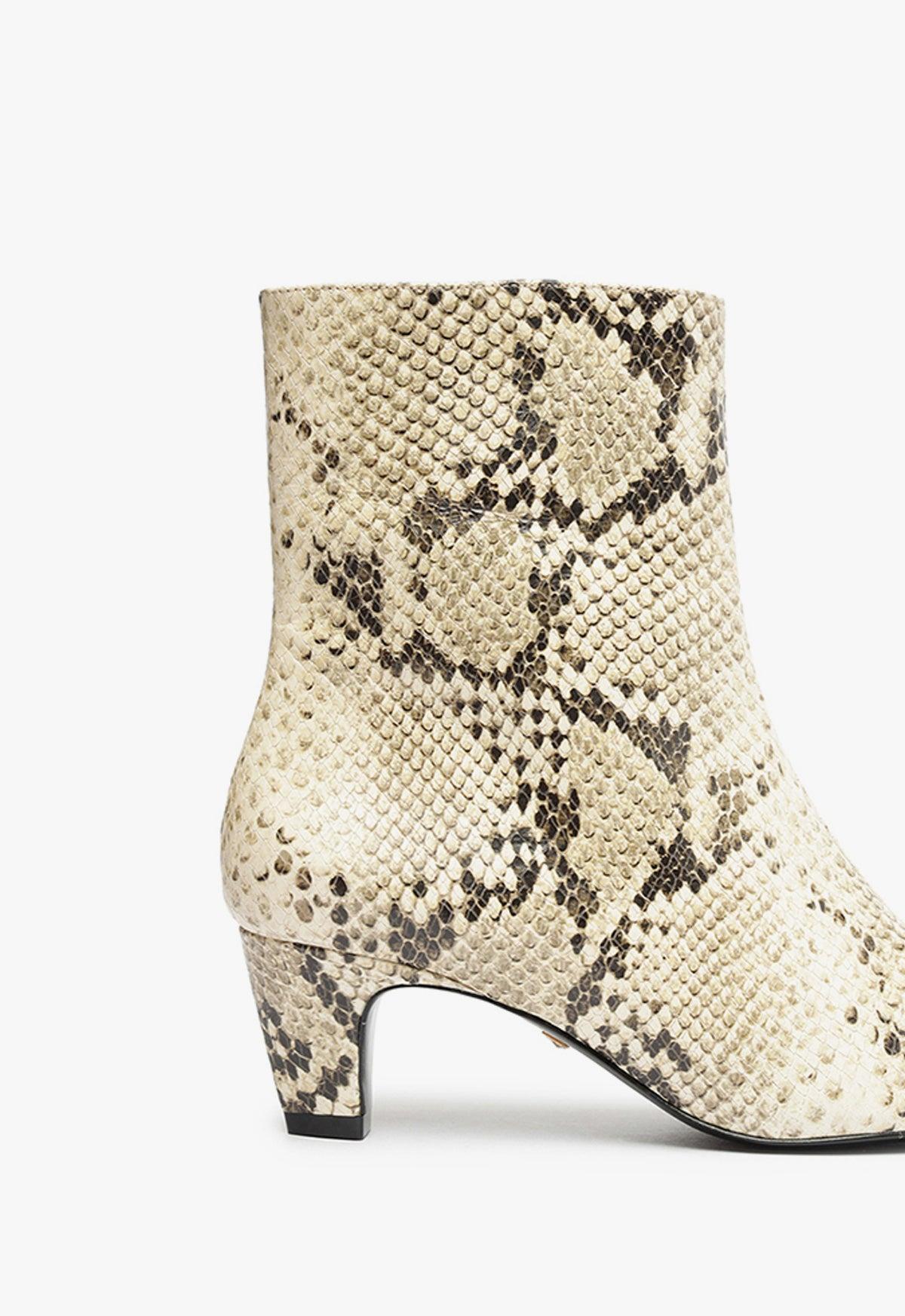 Dellia Bootie Product Image