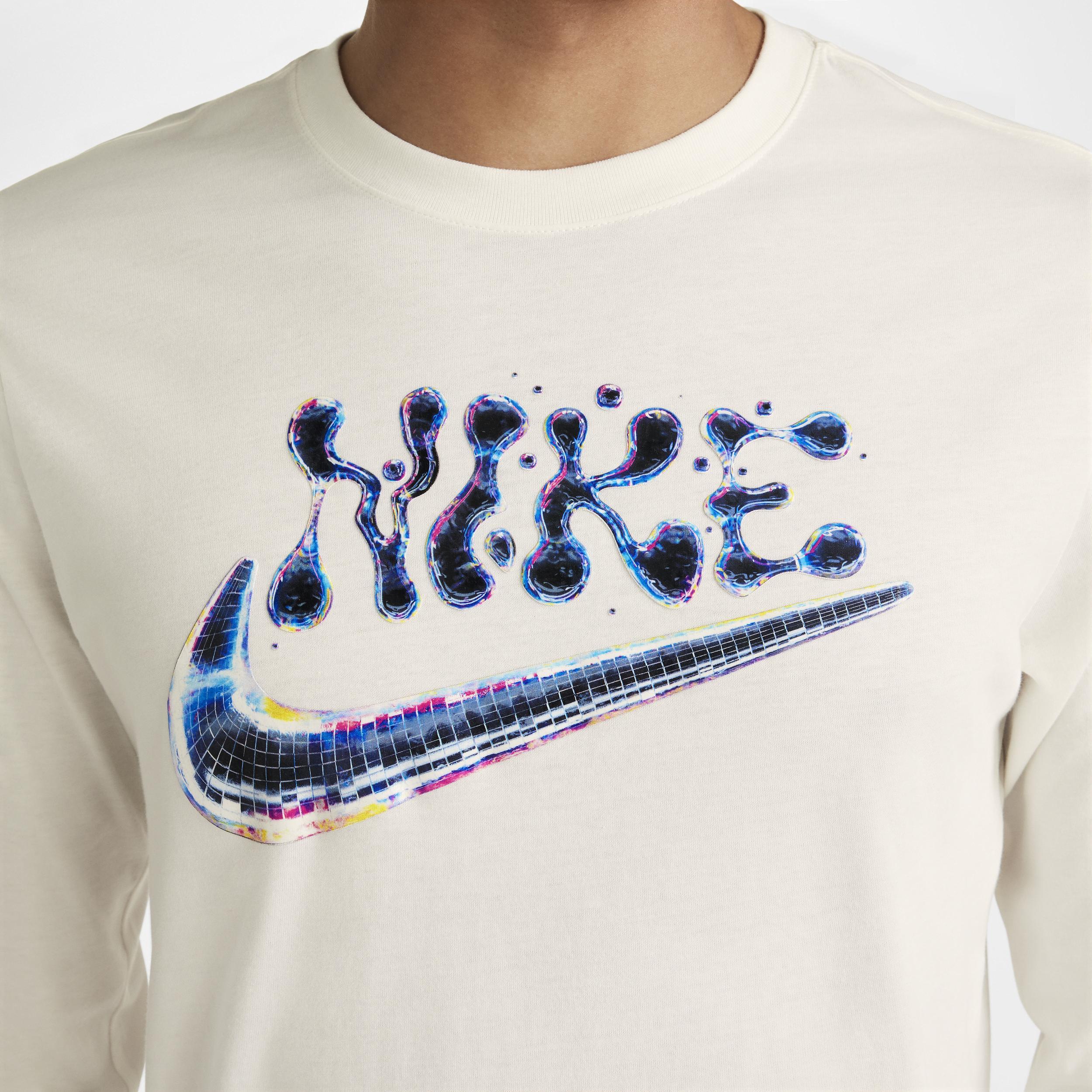 Men's Nike Sportswear Club Long-Sleeve T-Shirt Product Image