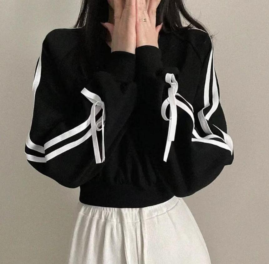V-Neck Bow Accent Striped Trim Crop Sweatshirt Product Image