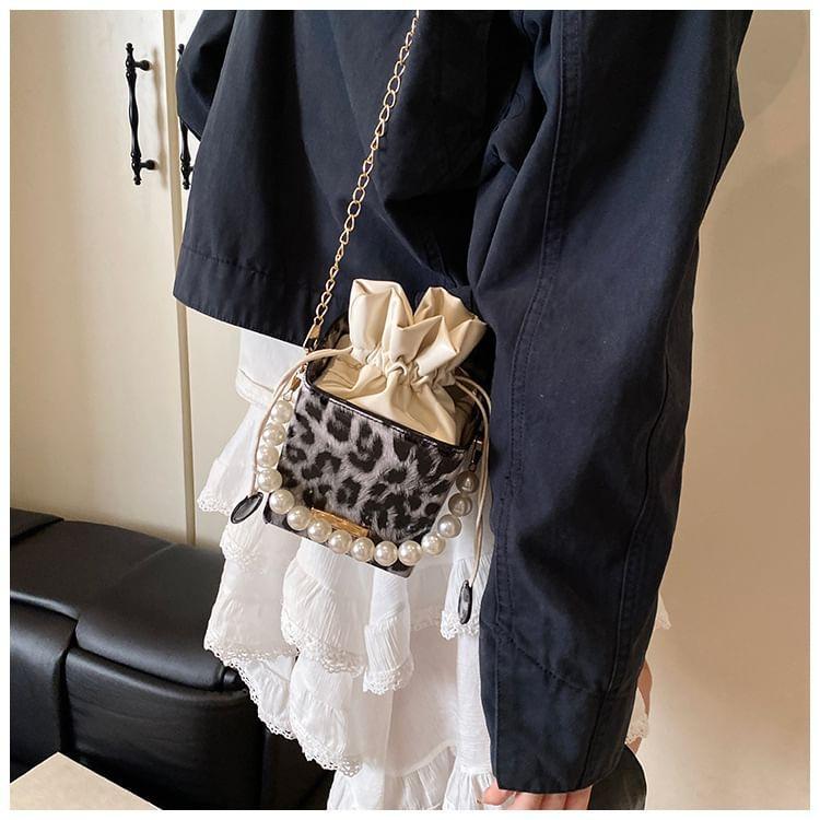 Faux Pearl Strap Leopard Print Drawstring Bucket Bag Product Image