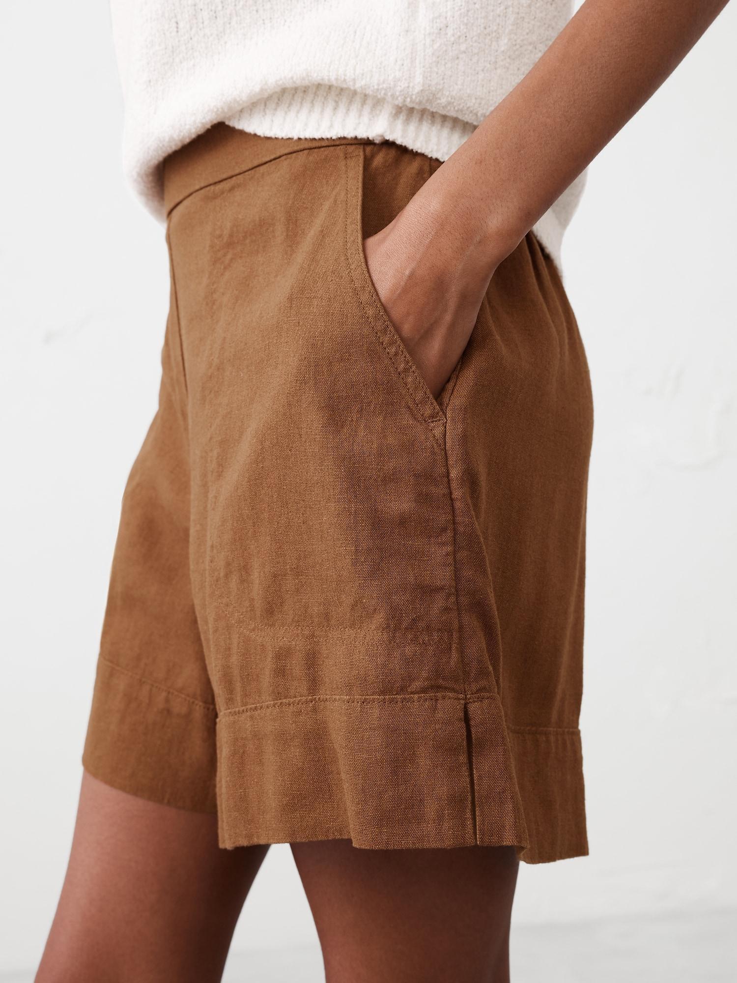 Linen-Blend Pull-On Short Product Image