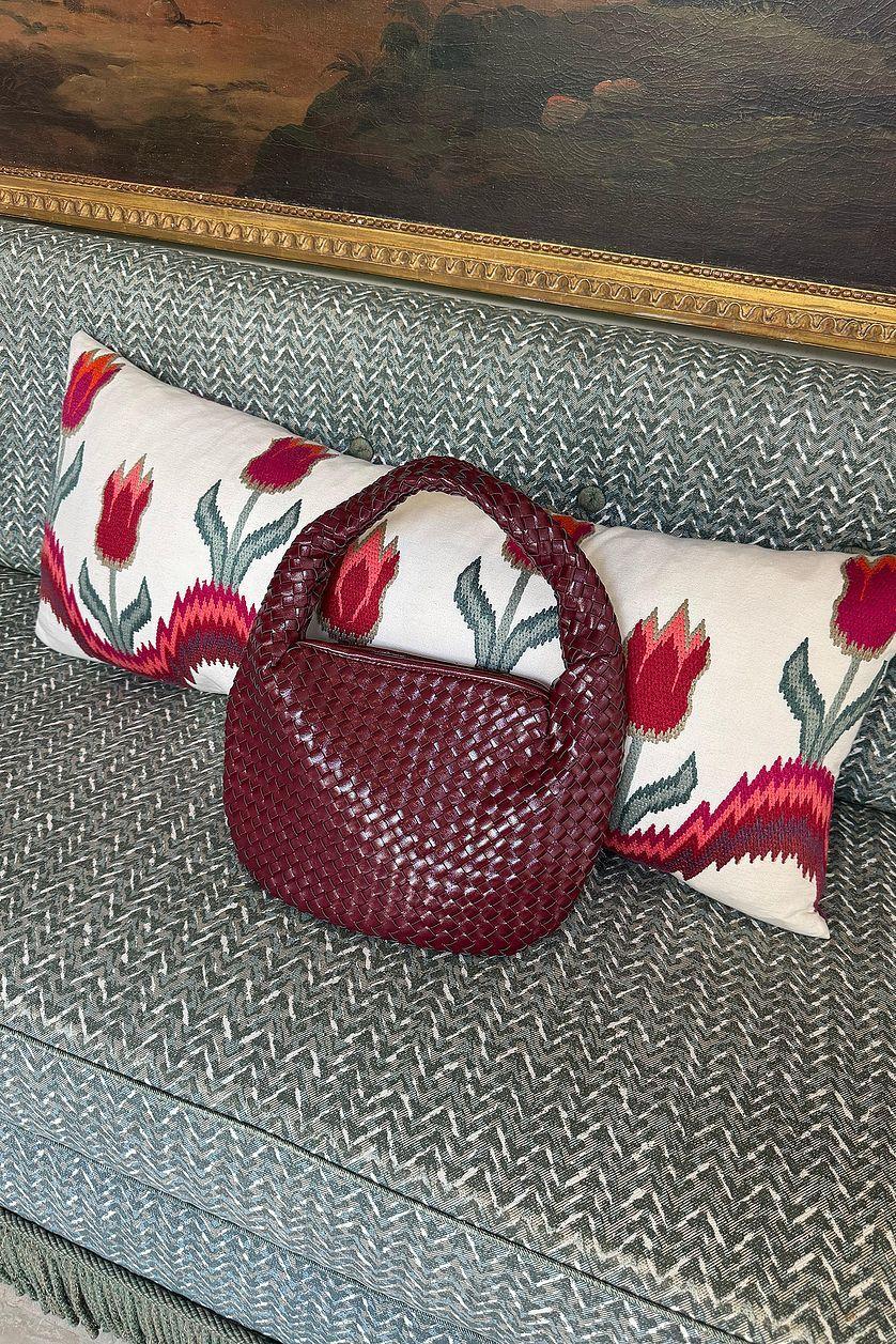 Woven Rounded Shoulder Bag Product Image
