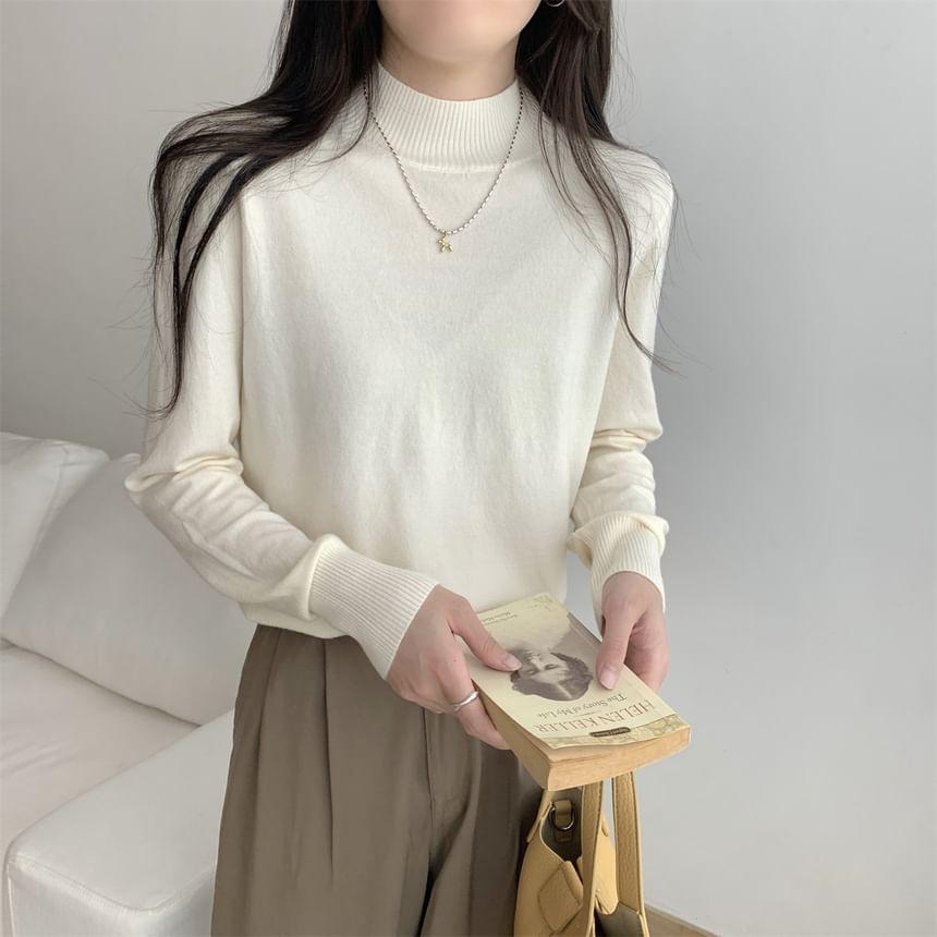 Long-Sleeve Mock Neck Plain Knit Top Product Image