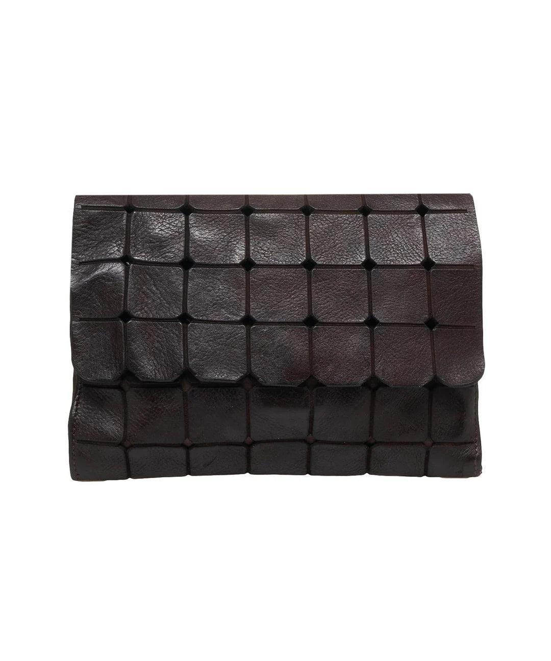 Crossbody bag in leather Product Image