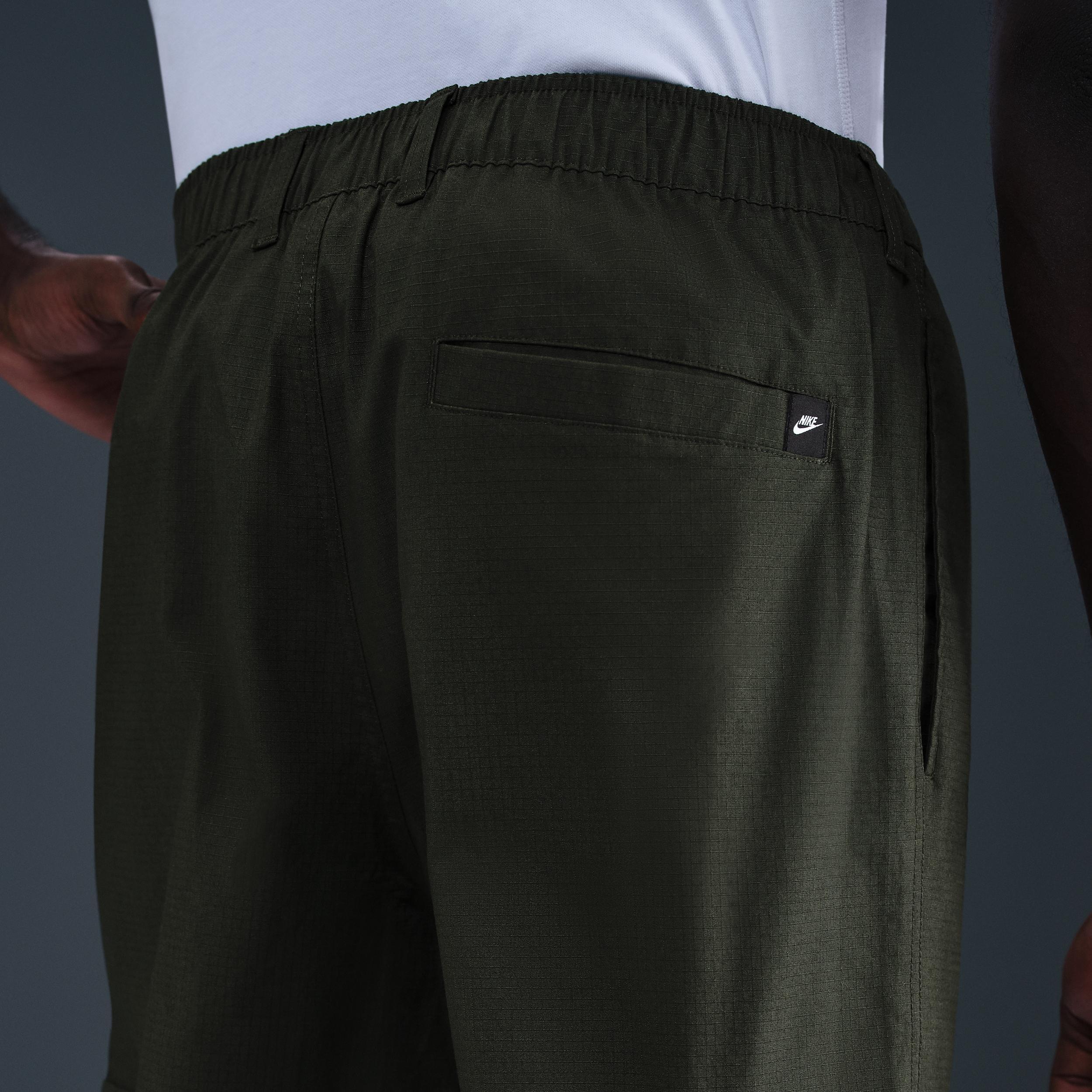 Nike Sportswear Club Men's Woven Cargo Pants Product Image