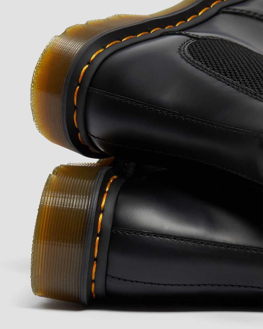 2976 Women's Smooth Leather Chelsea Boots Product Image