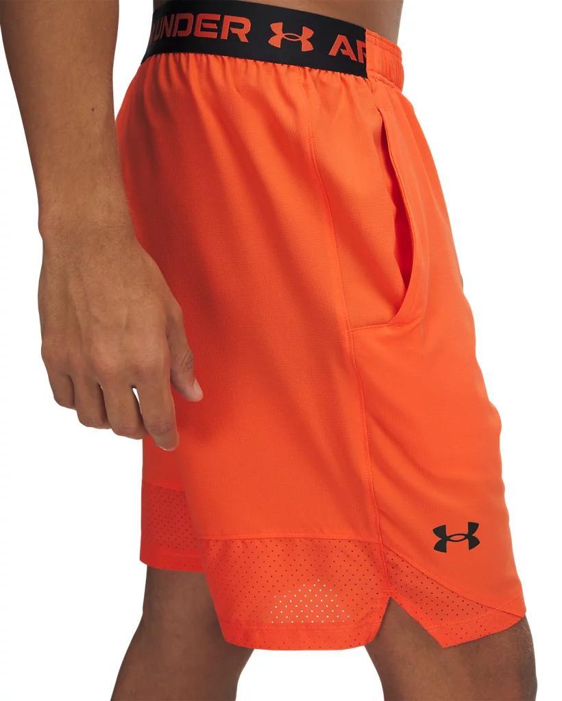 UA Vanish Woven Product Image