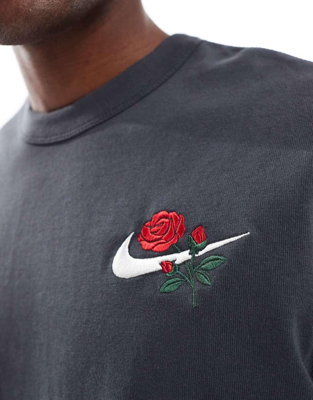 Nike Rose Swoosh logo t-shirt in black Product Image