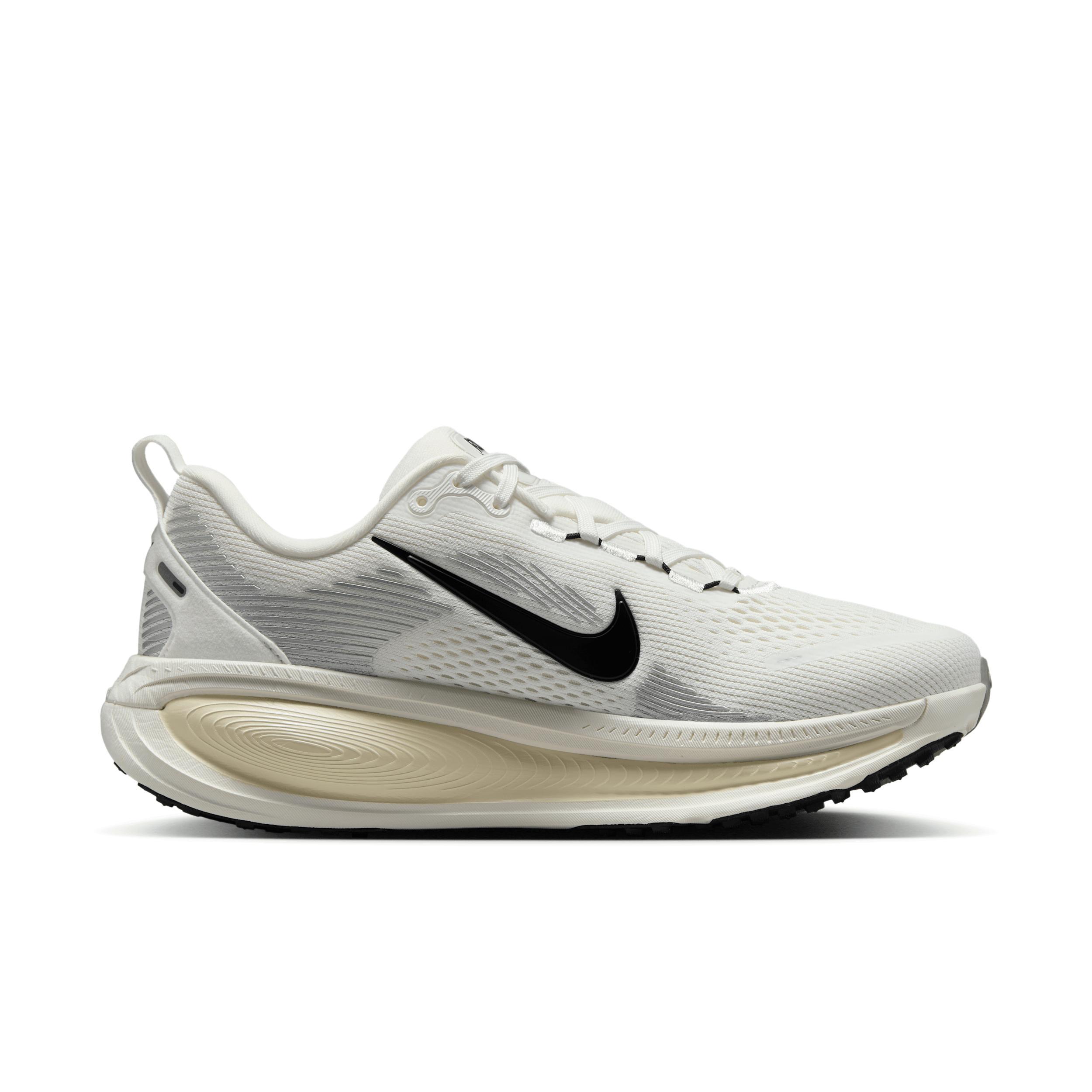 Nike Women's Vomero 18 Road Running Shoes Product Image