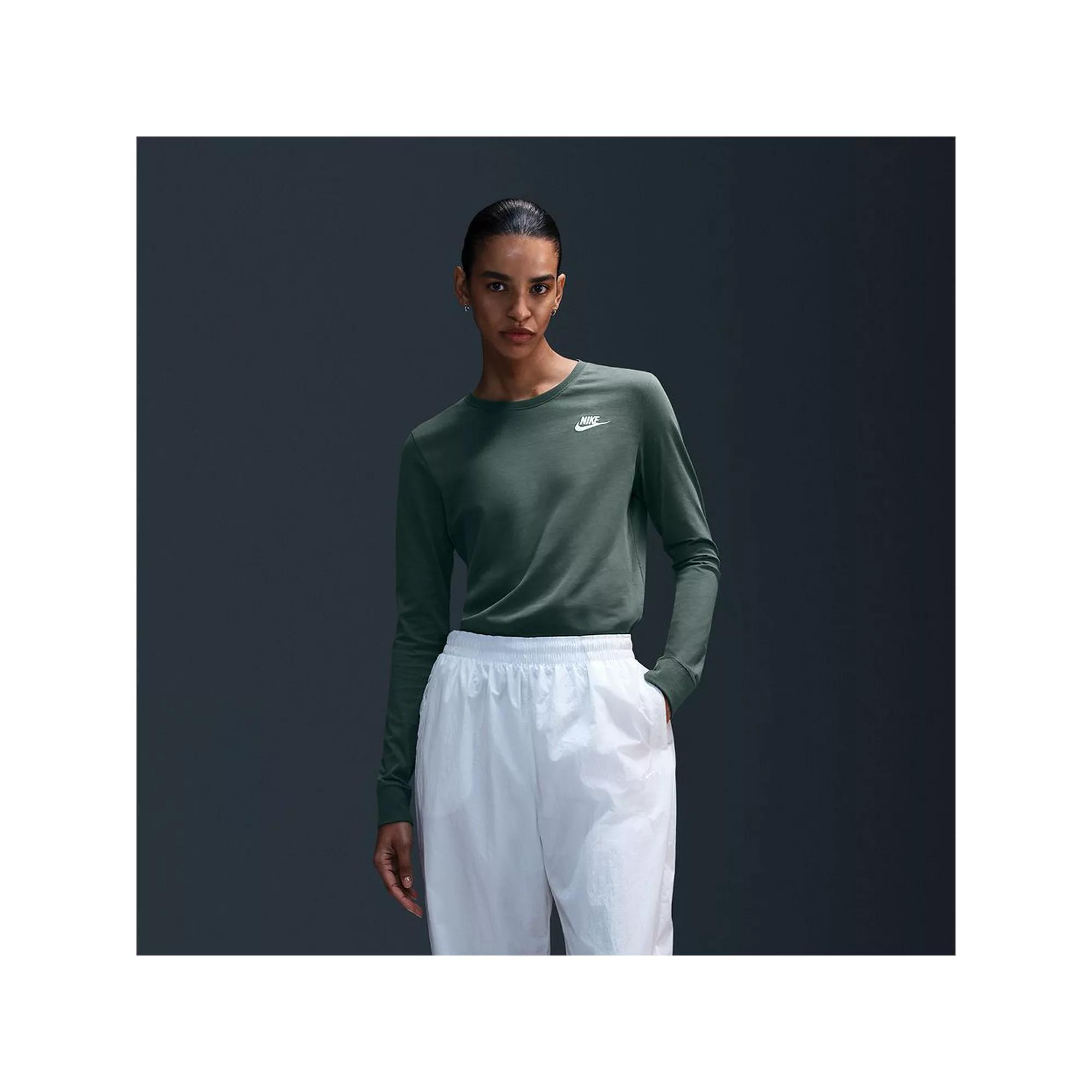 Womens Nike Sportswear Club Long Sleeve T-Shirt Product Image