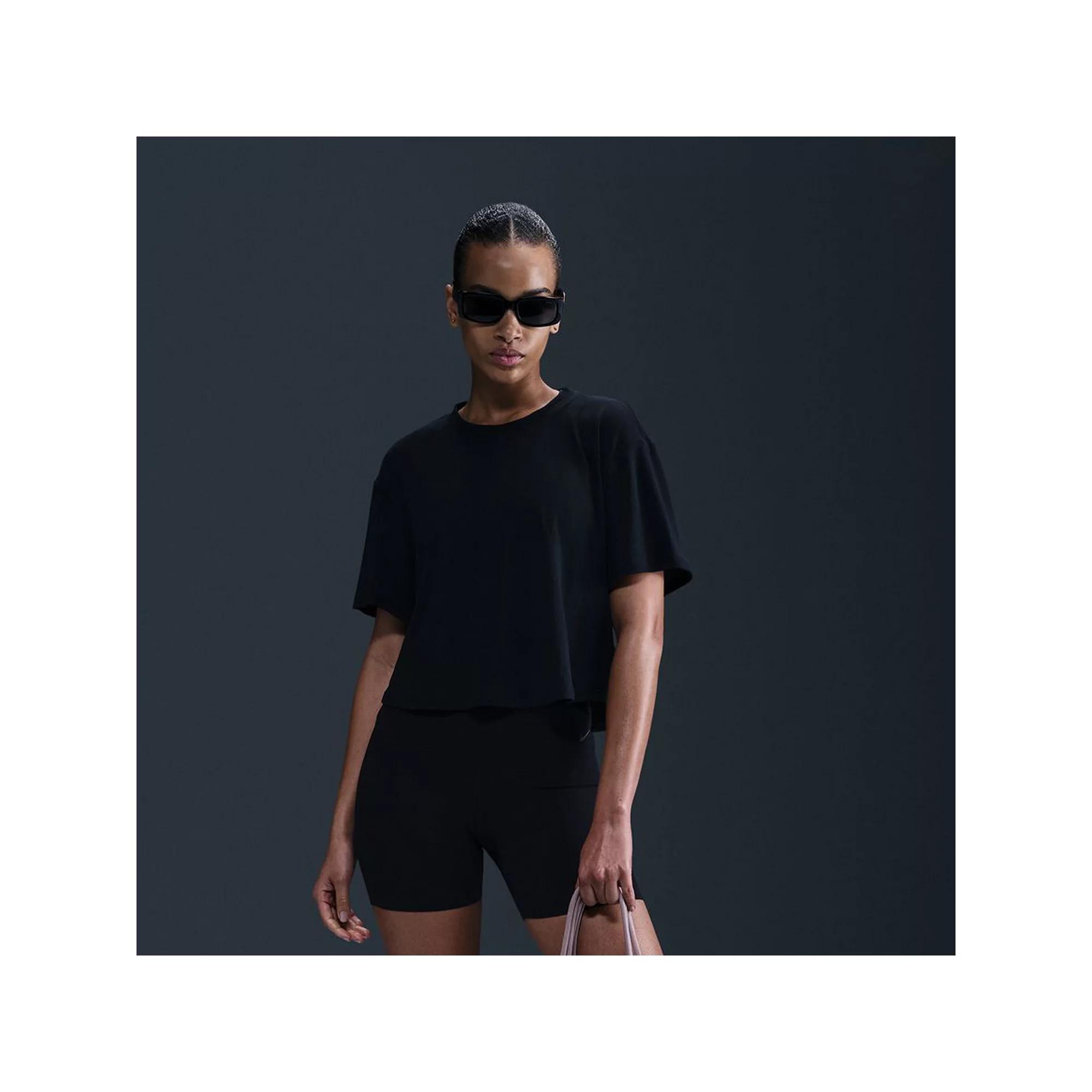 Women's Nike Relaxed Dri-Fit Cropped Top, Size: XL, Black Product Image