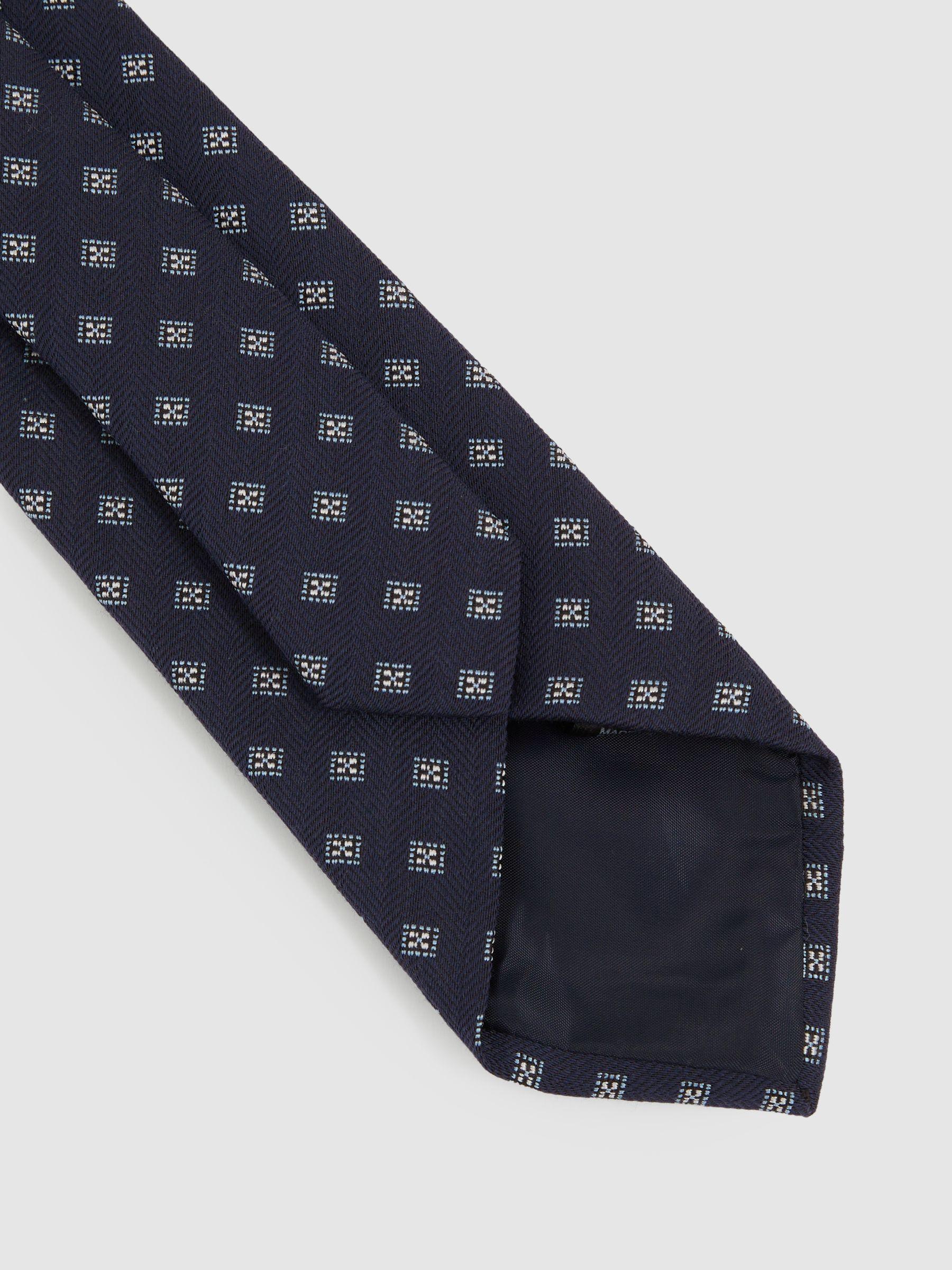 Wool Silk Foulard Textured Tie in Navy Product Image