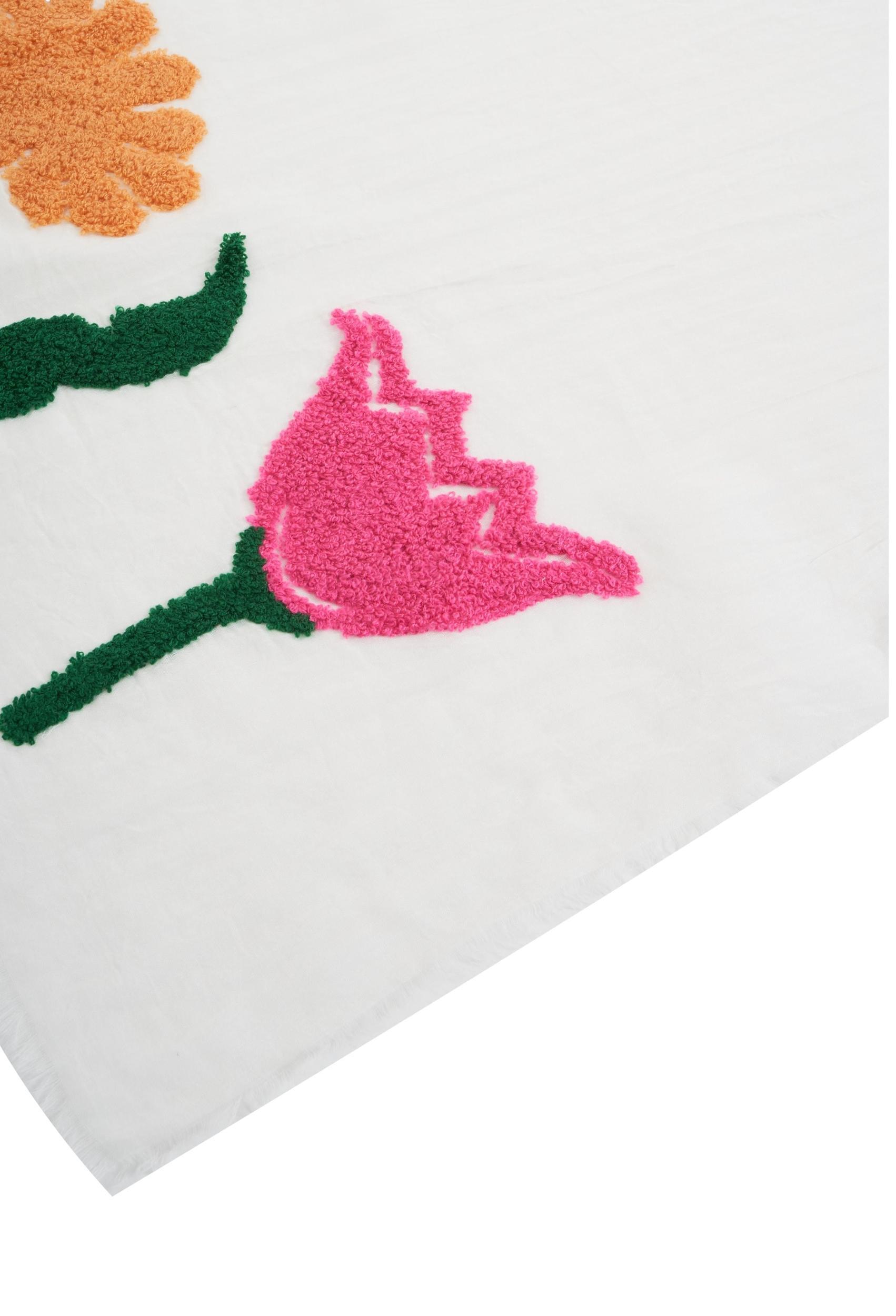 Scarf with flower embroidery Product Image
