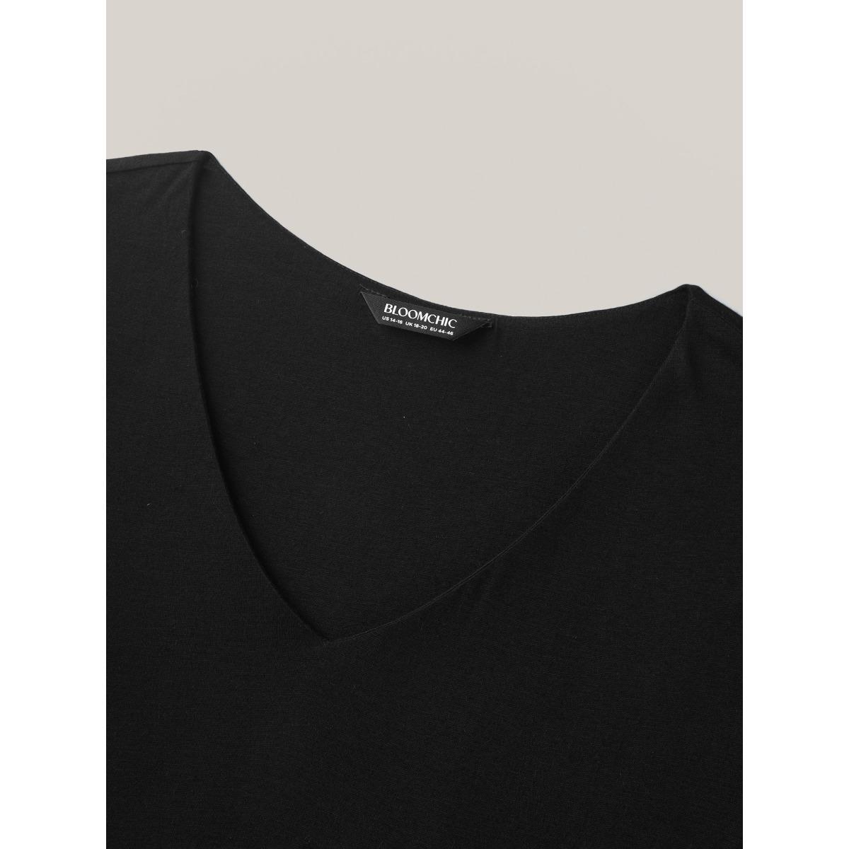 Plus Size Supersoft Fitted V-Neck T-Shirt Black Women Casual Non V-neck Everyday T-shirts BloomChic 26/4X Product Image