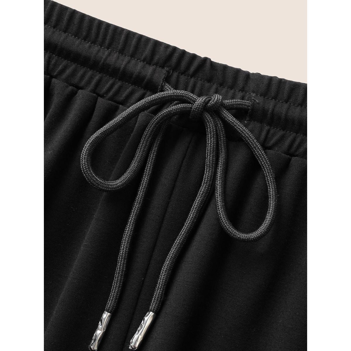 Plus Size Plain Drawstring Waist Tapered Pants Women Black Casual High Rise Everyday Pants BloomChic 30/6X Product Image