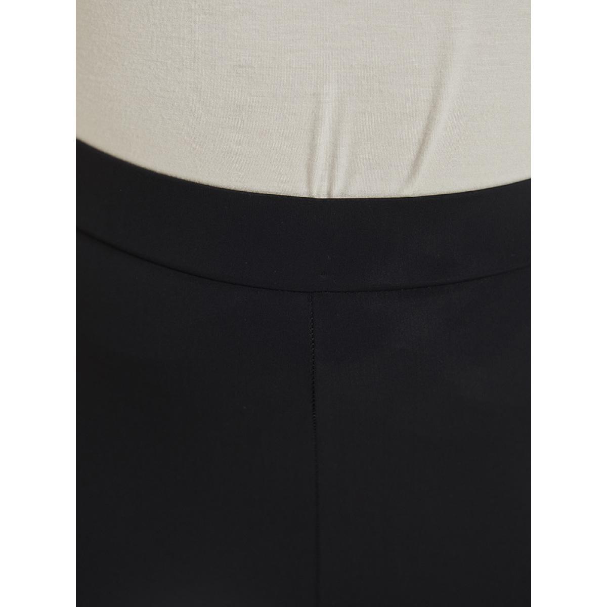Plus Size Guipure Lace Elastic Waist Cropped Leggings Women Black Elegant High stretch Skinny High Rise Dailywear Leggings BloomChic 28/5X Product Image