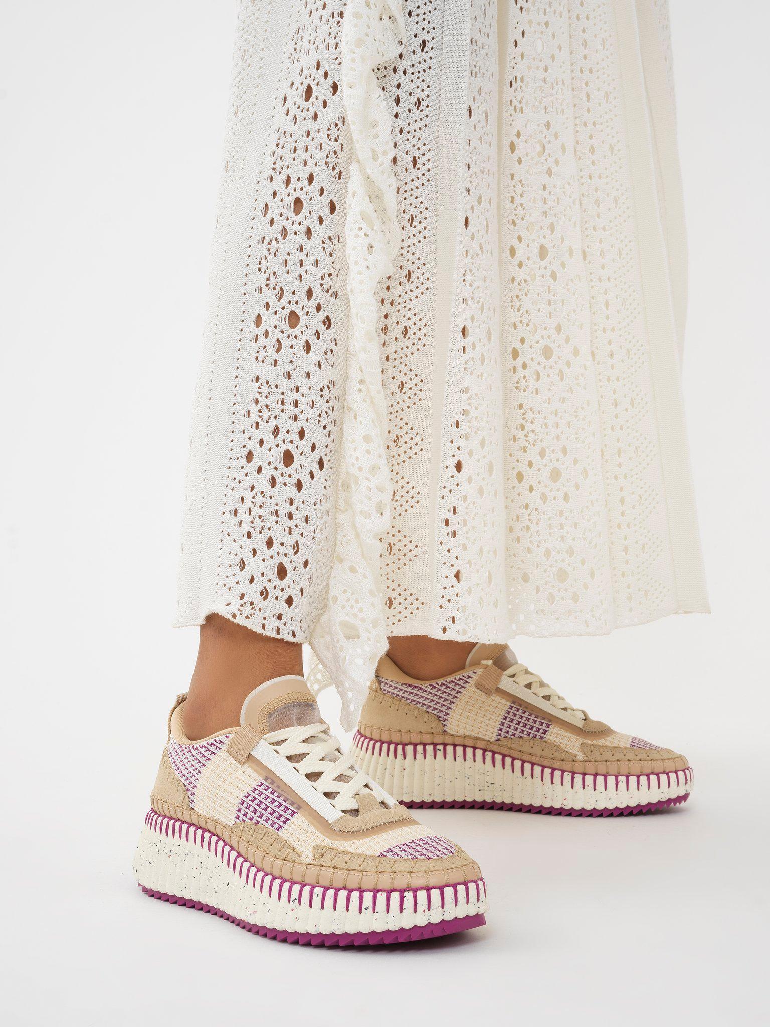 Nama sneaker Product Image