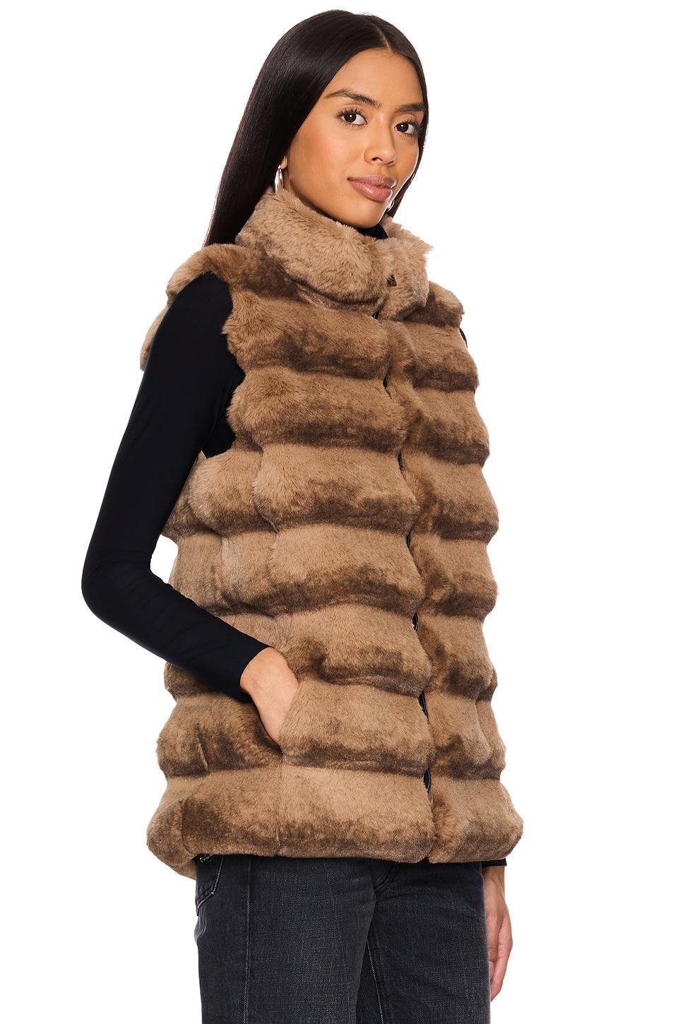Plush Faux Fur Reversible Vest jocelyn Product Image