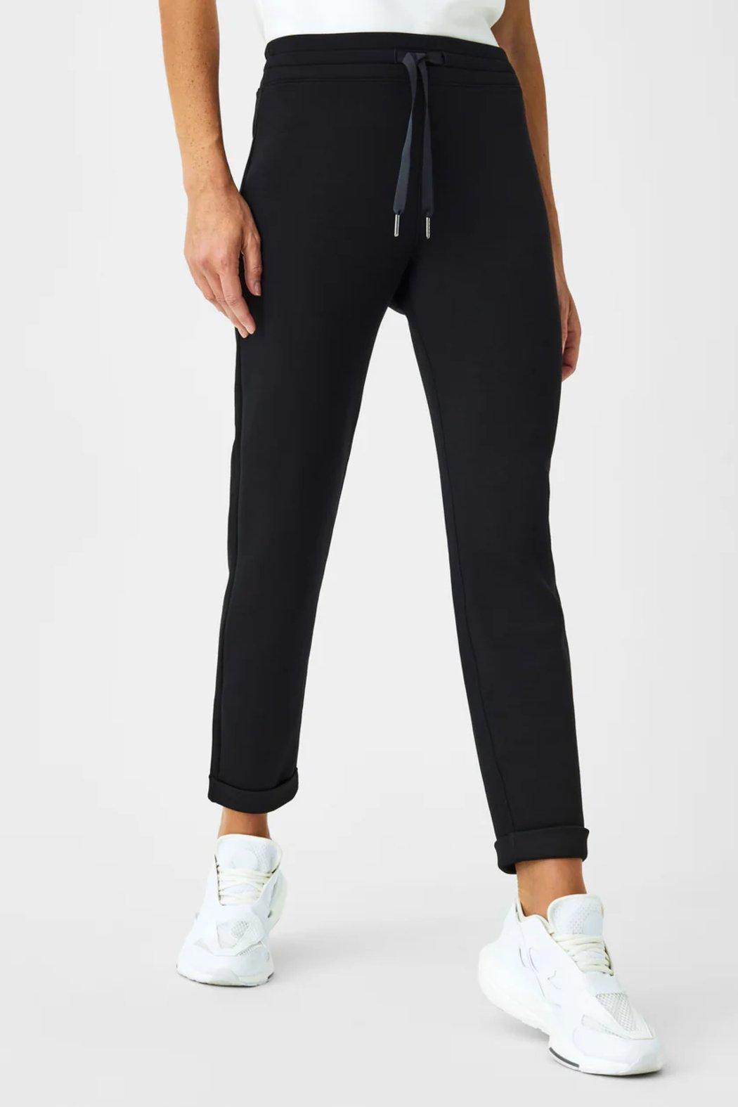 AirEssentials Tapered Pant- Very Black Product Image