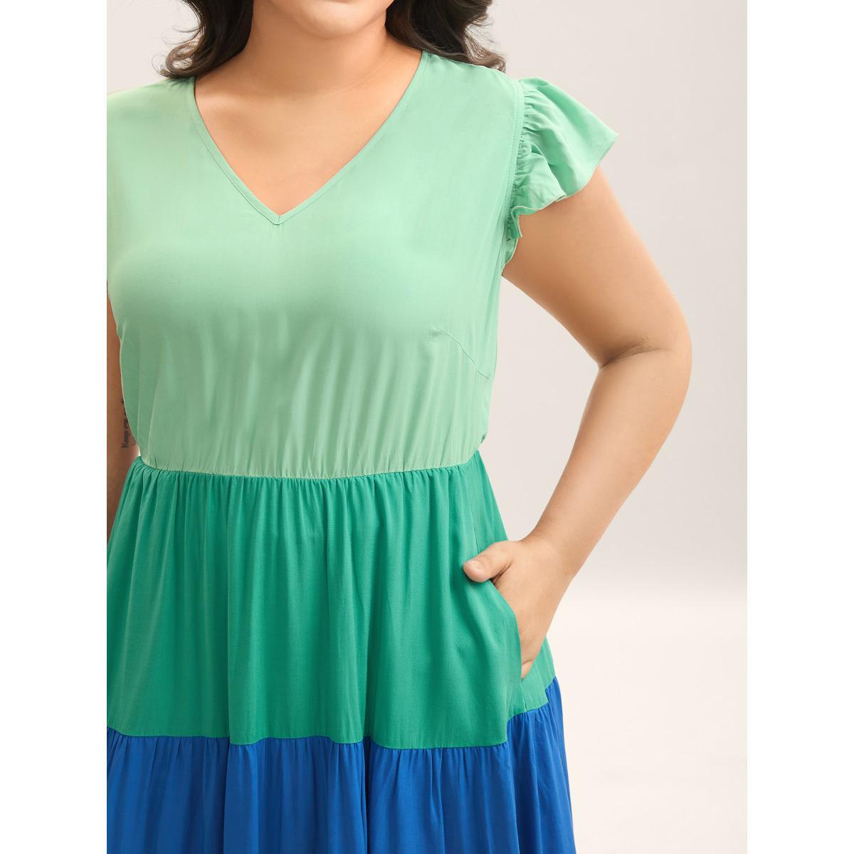 Plus Size Color Block Flutter Sleeve Pockets Midi Dress DarkBlue Women V-neck Sleeveless Curvy BloomChic 30/6X Product Image