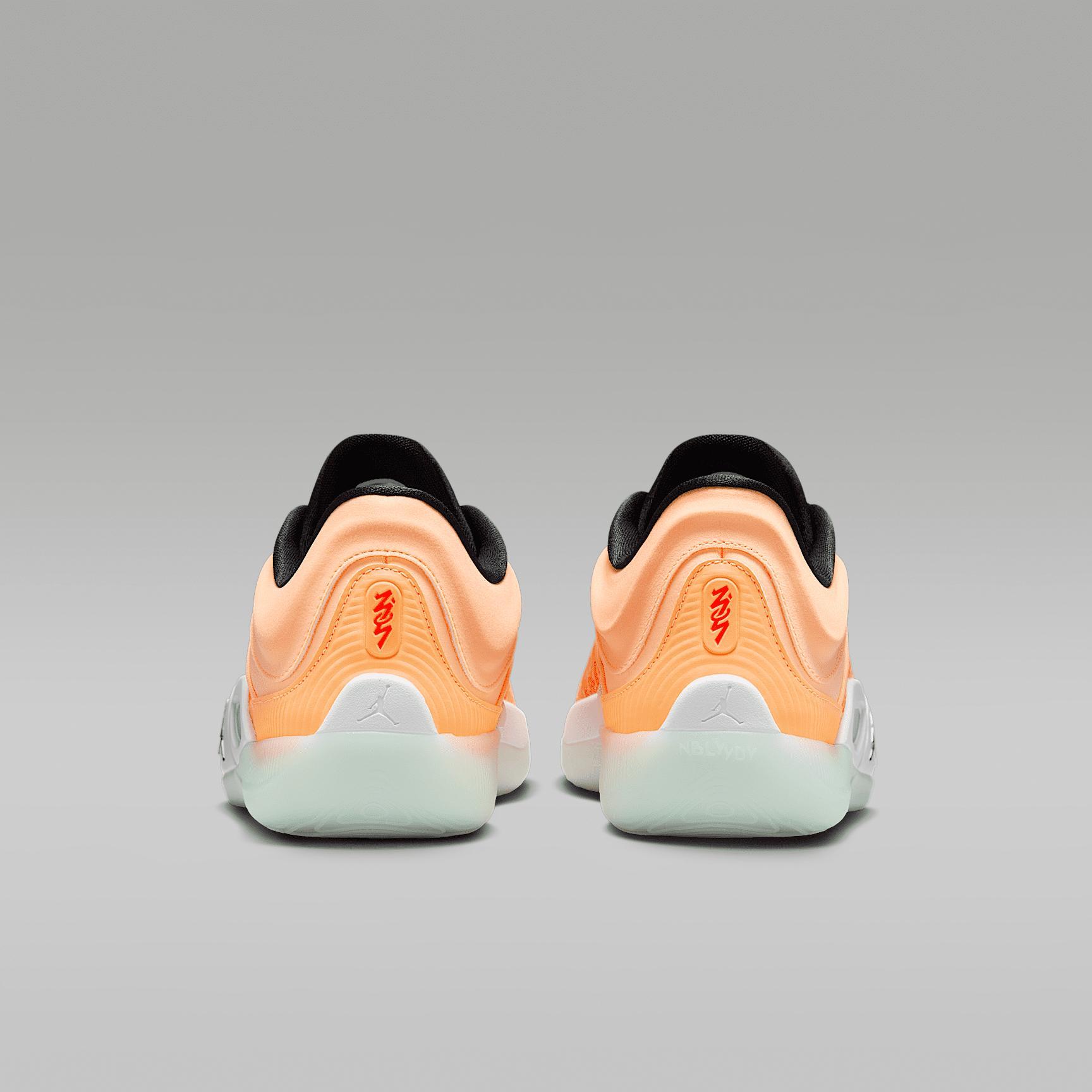 Nike Men's Zion 4 Basketball Shoes Product Image