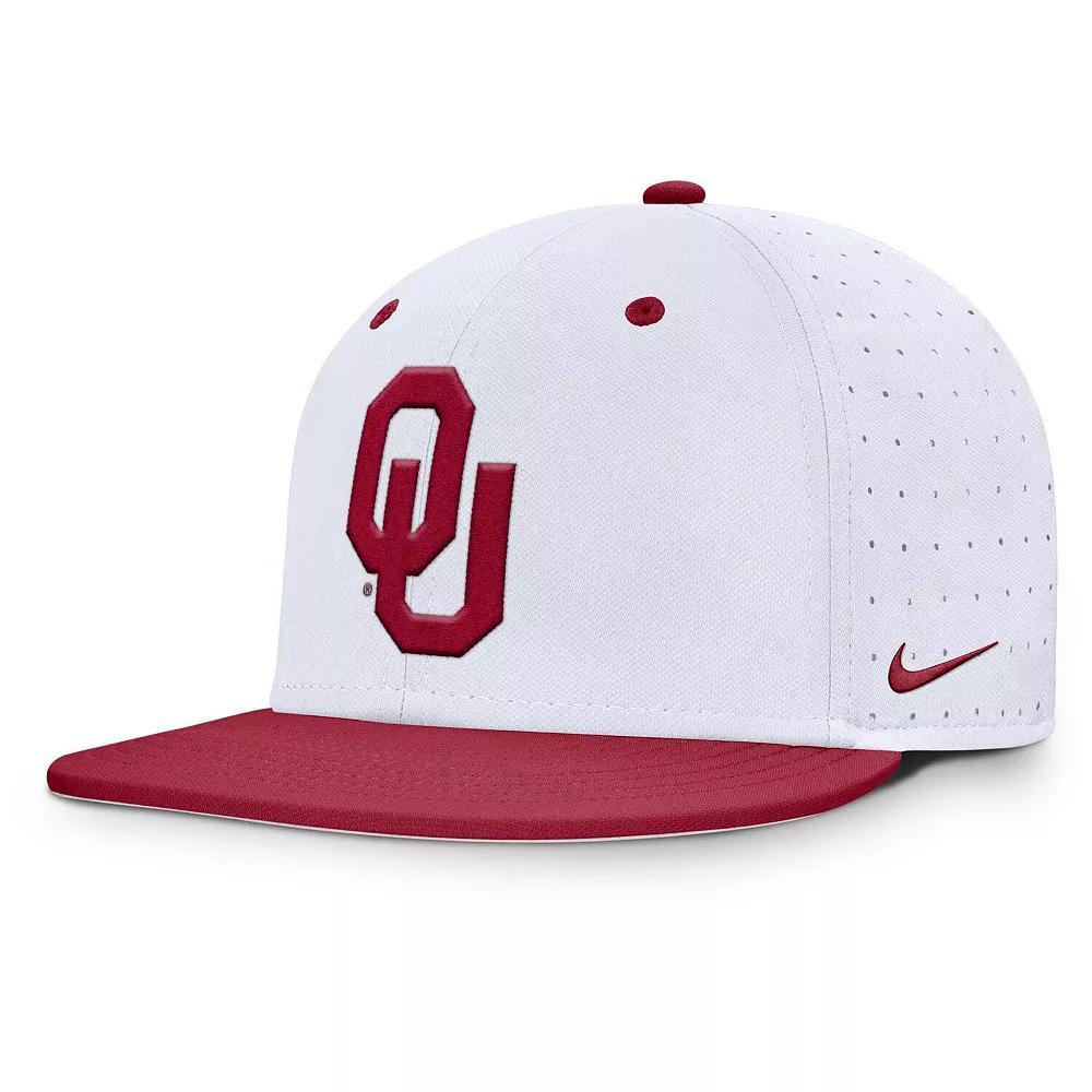 Men's Nike White Oklahoma Sooners On-Field Dugout True Performance Fitted Hat, Size: 7 3/4 Product Image