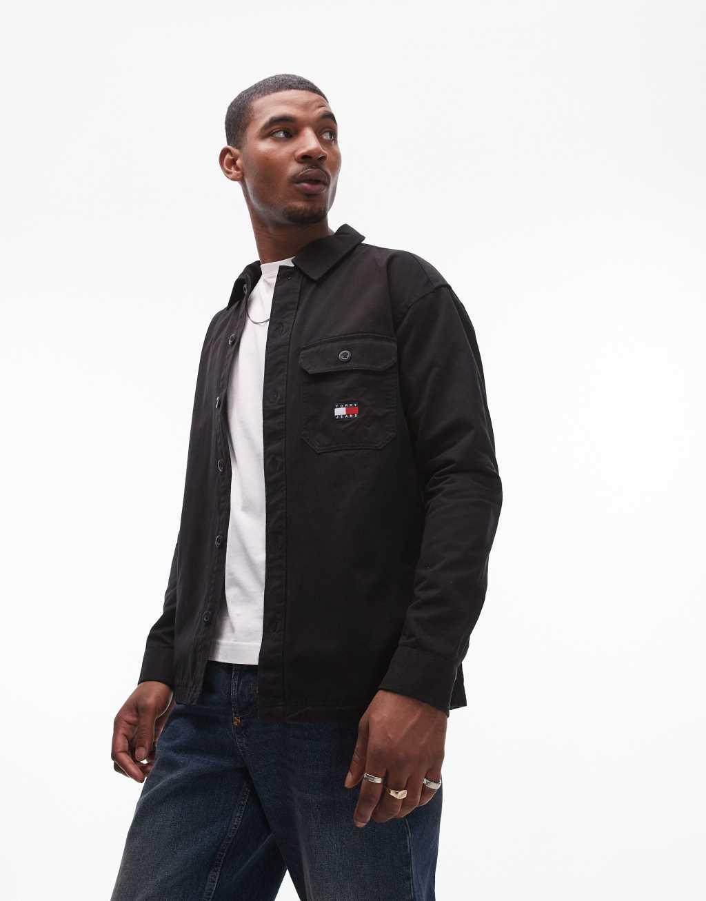 Tommy Jeans essential flag overshirt in black Product Image