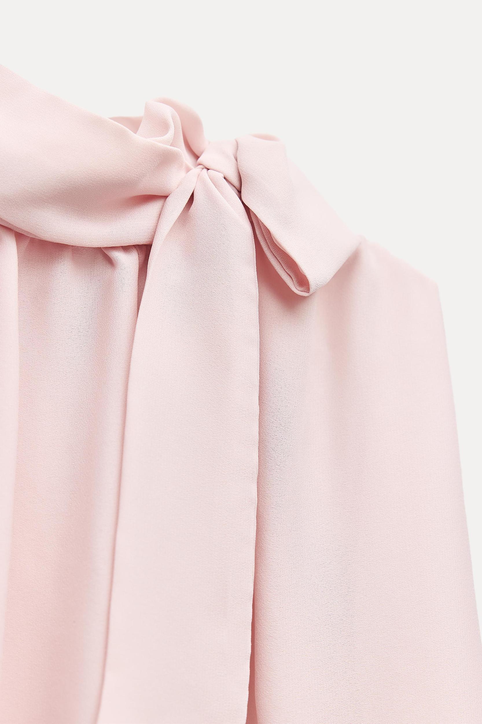 FLOWY TOP WITH TIE Product Image