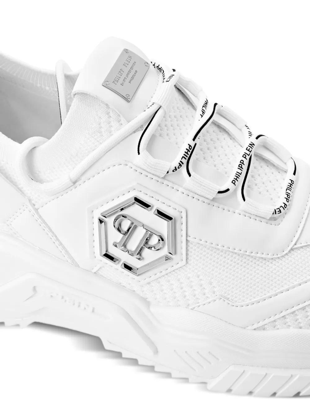 Predator sneakers Product Image