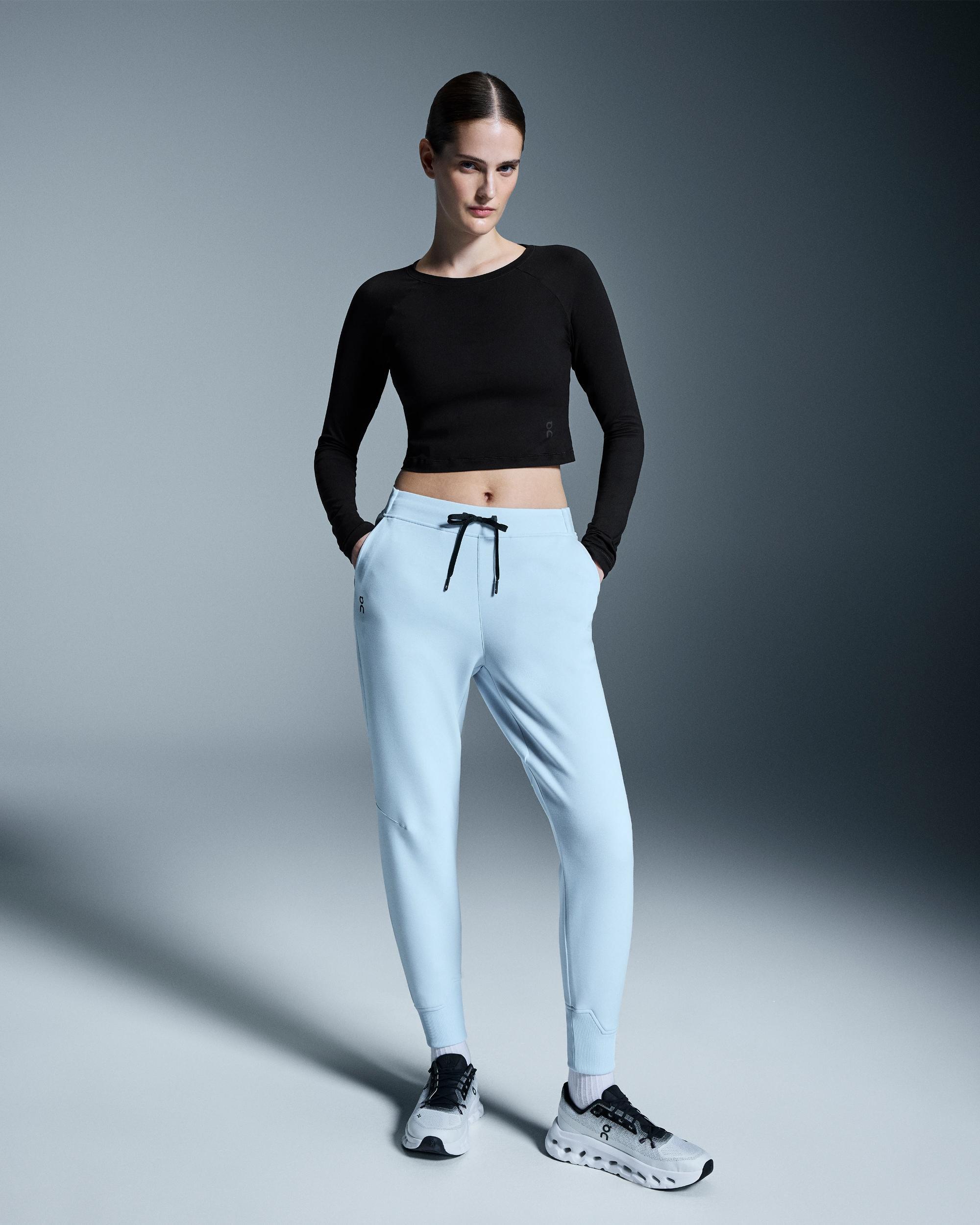 Women's Sweat Pants: Train & Warm-Up in Comfortable Joggers Product Image