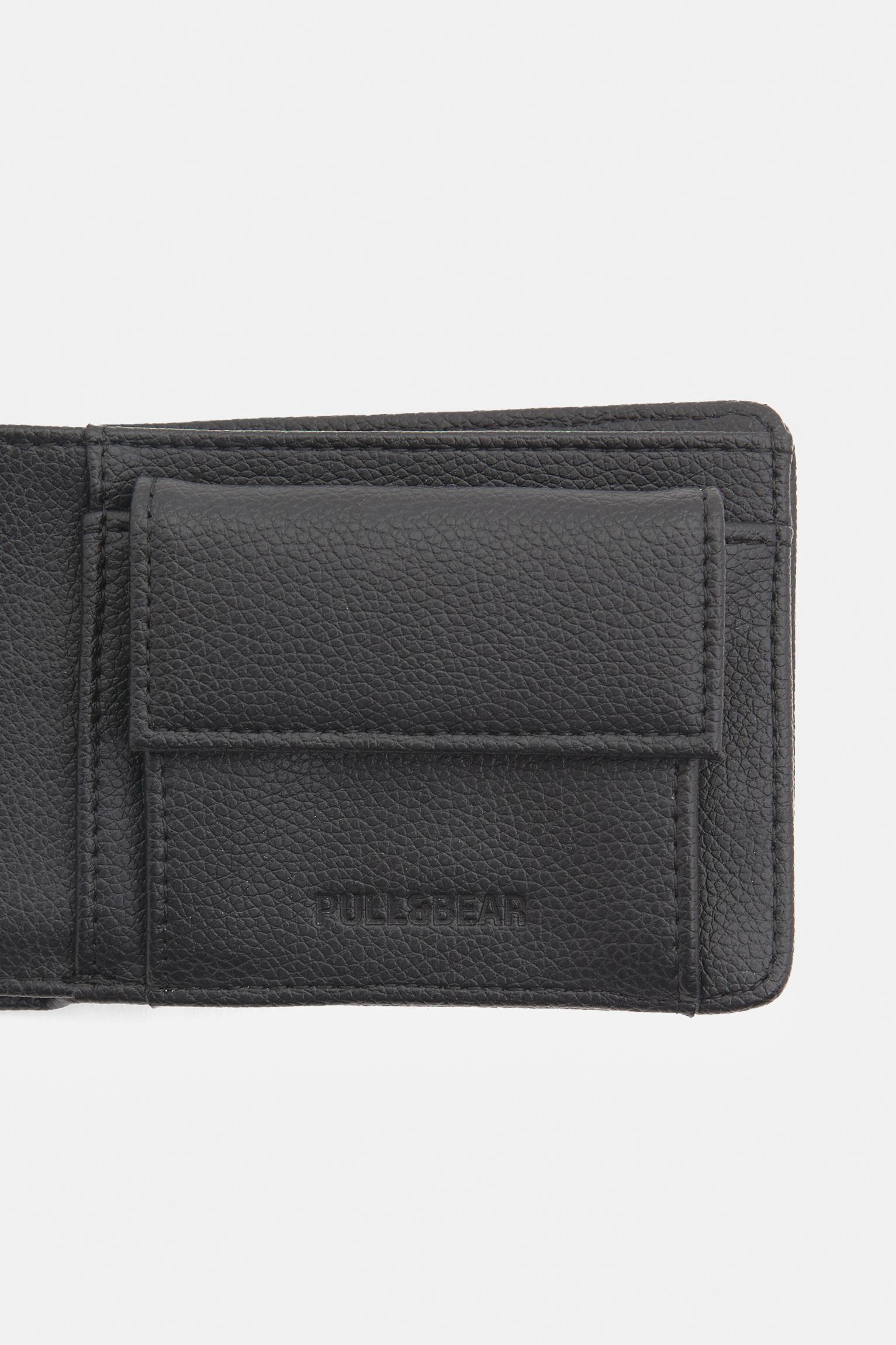 Faux leather wallet Product Image