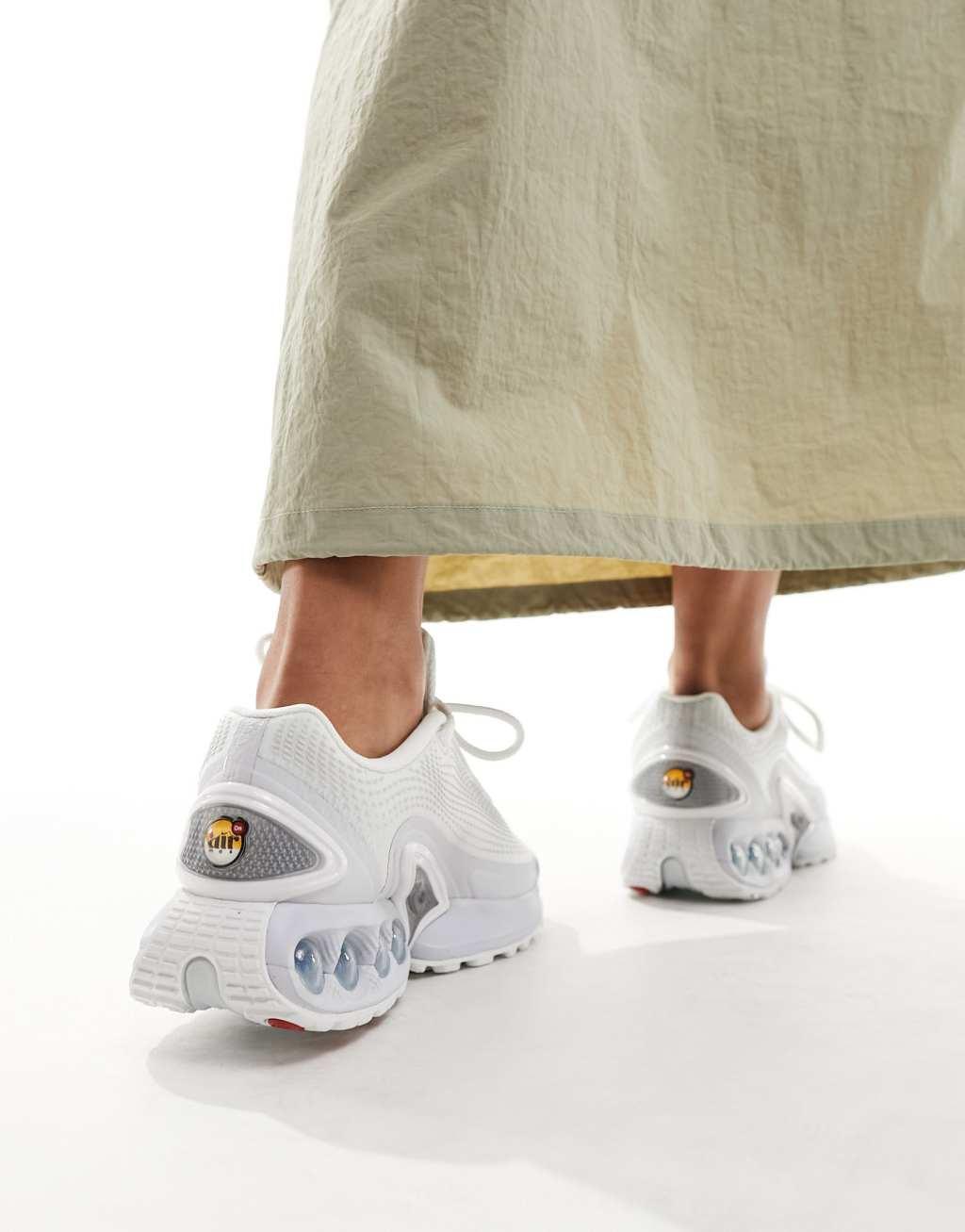 Nike Air Max DN unisex sneakers Product Image