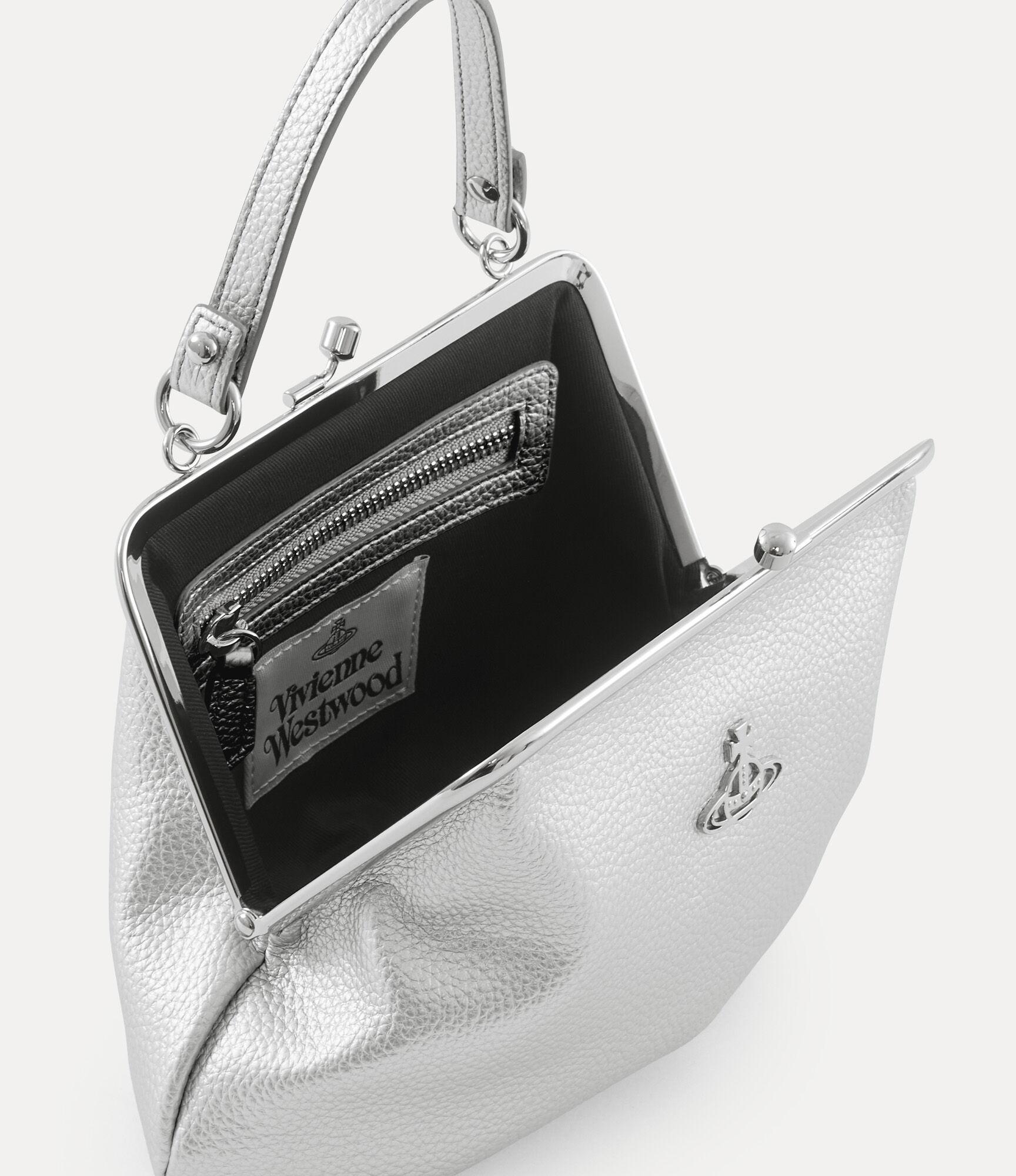 Granny Frame Purse Product Image