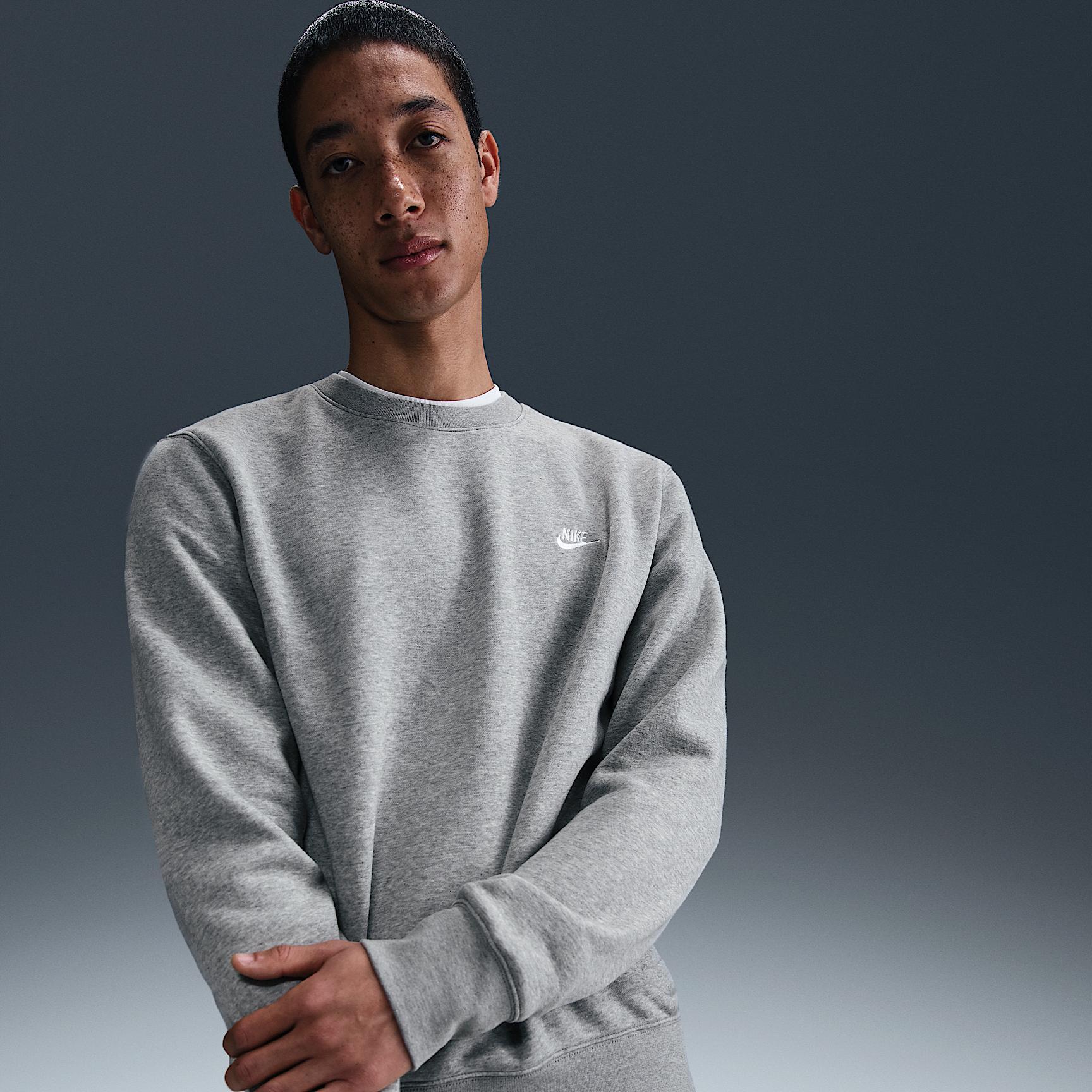 Nike Men's Club Fleece Crew Product Image