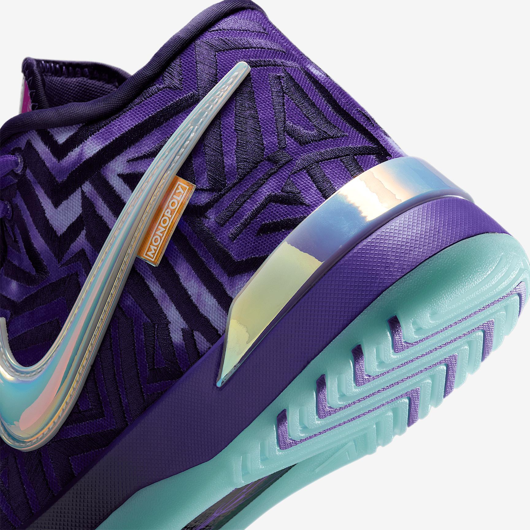 LeBron NXXT Genisus QS Basketball Shoes Product Image