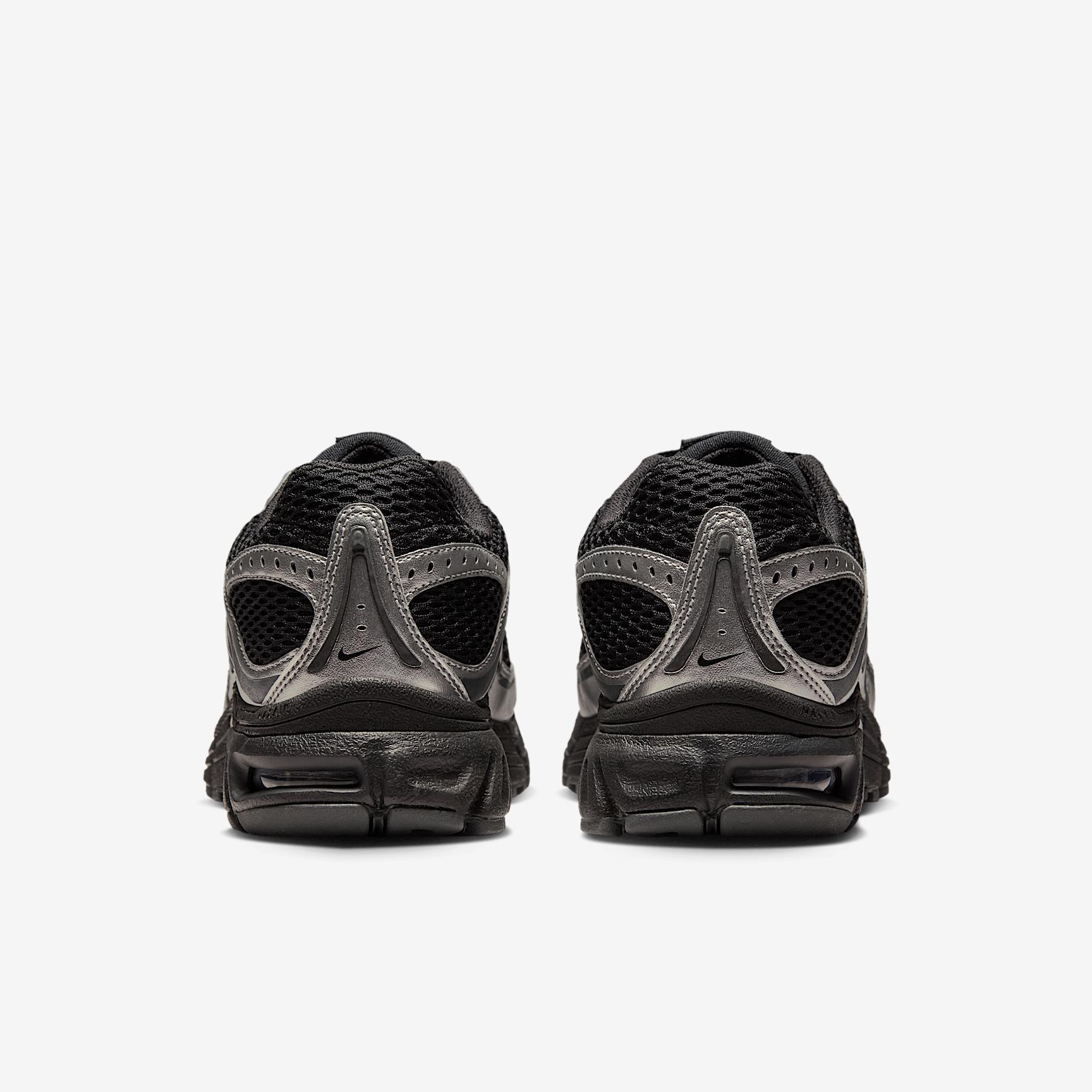 Nike Women's Air Max Moto 2K Shoes Product Image