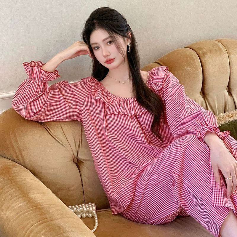 Pajamas Set: Long Sleeve Crew Neck Plaid Ruffle Blouse + Straight Leg Pants Product Image