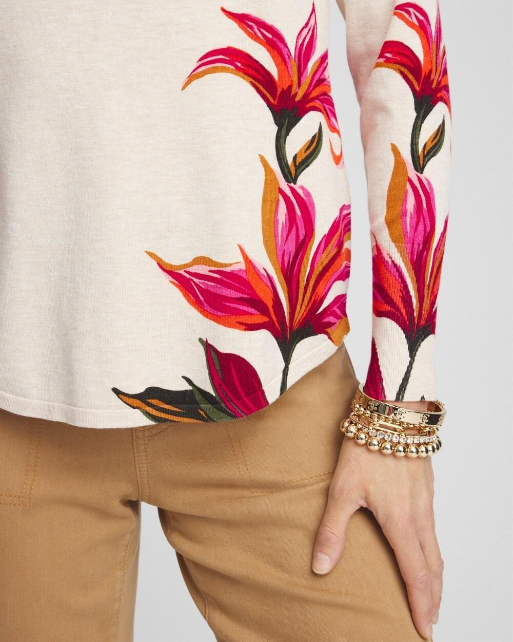 Lily V-neck Pullover Sweater Product Image
