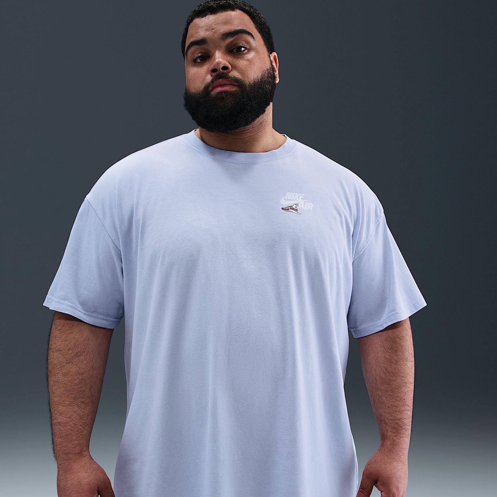 Nike Sportswear T-Shirt Product Image